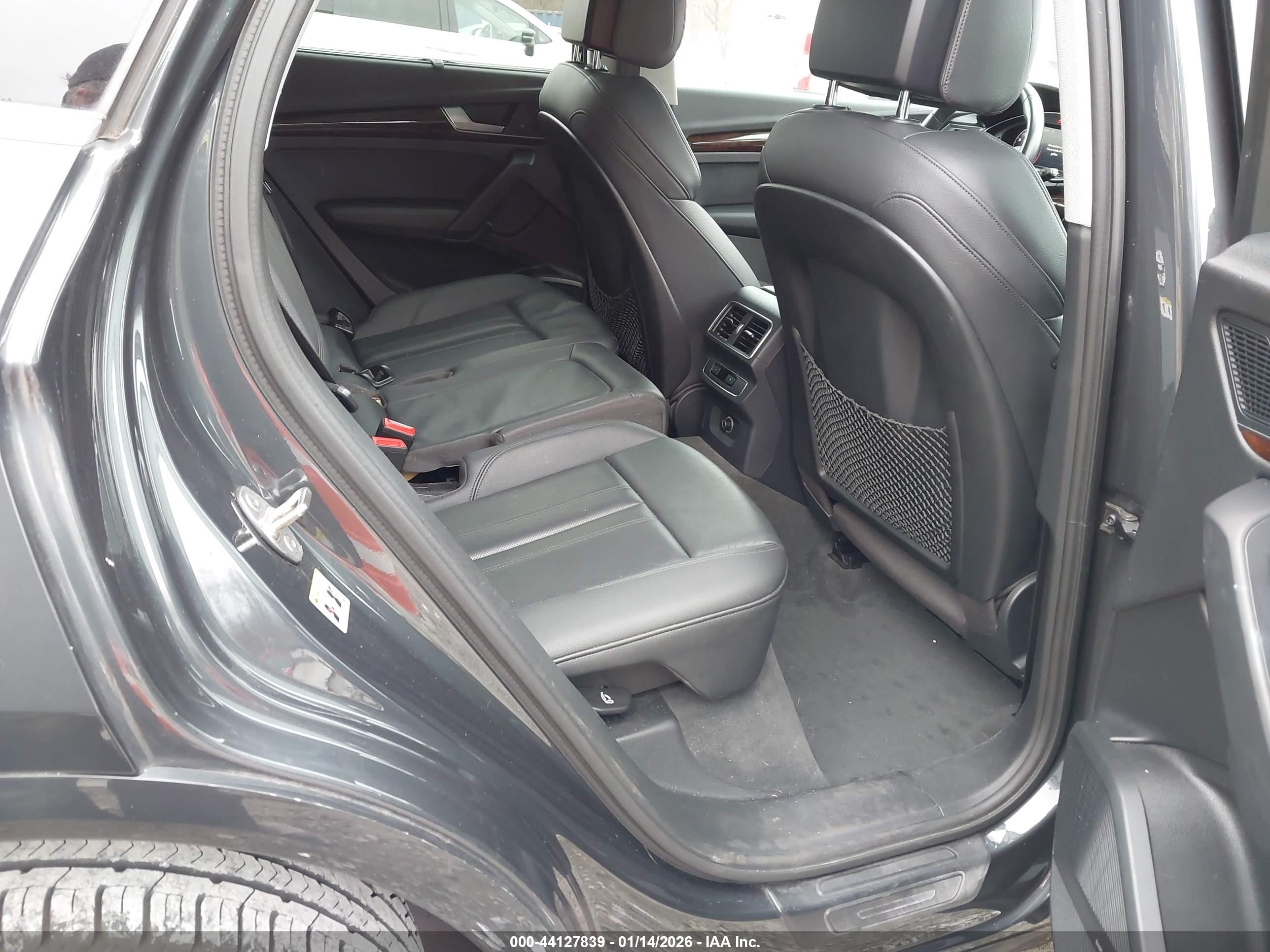 AUDI Q5 image 8