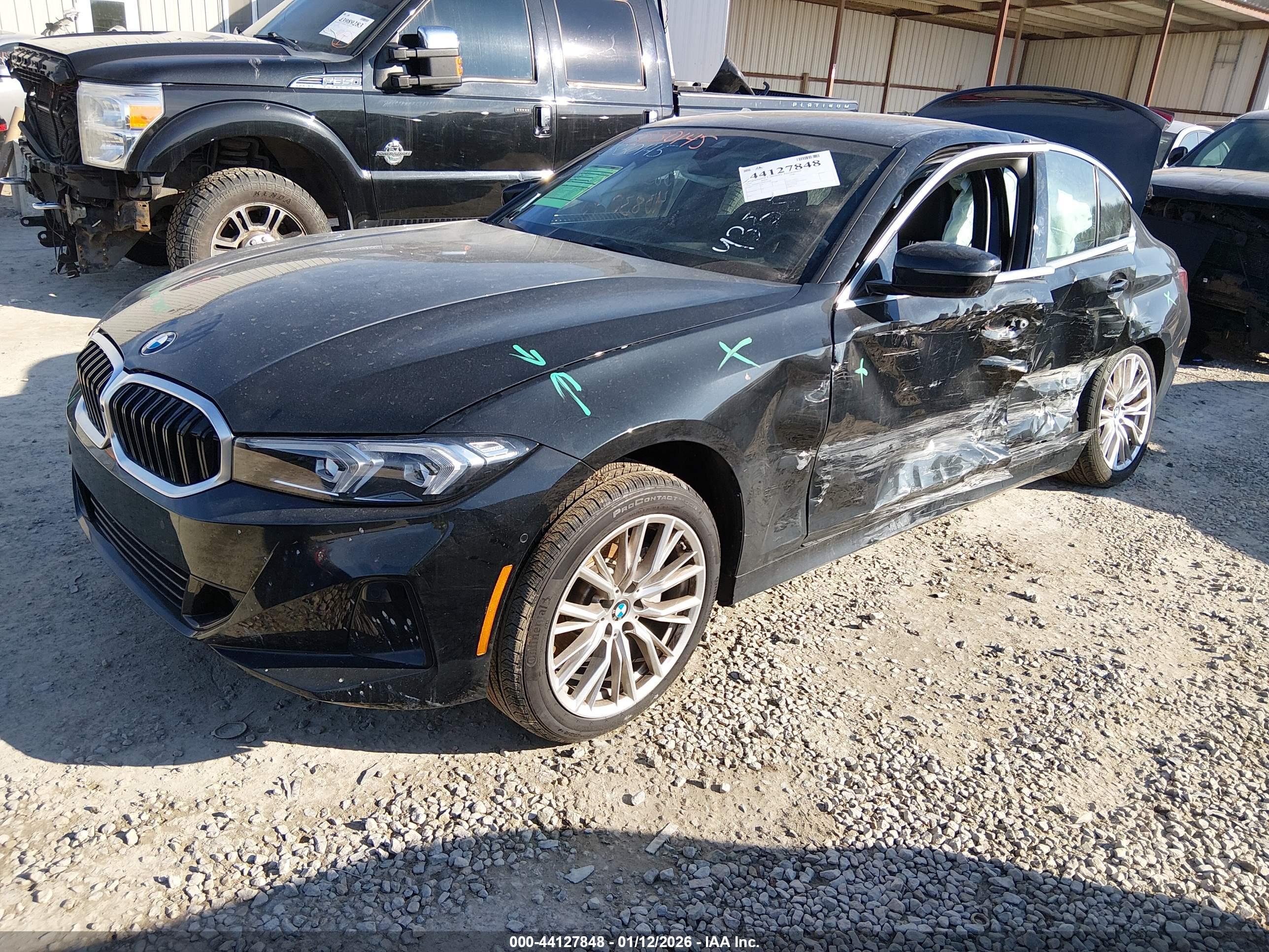 BMW 330I image 2
