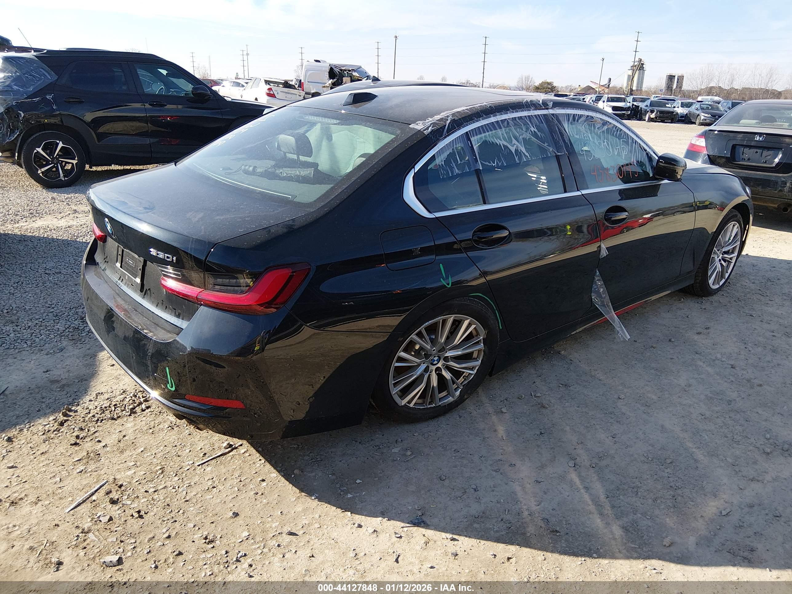 BMW 330I image 4