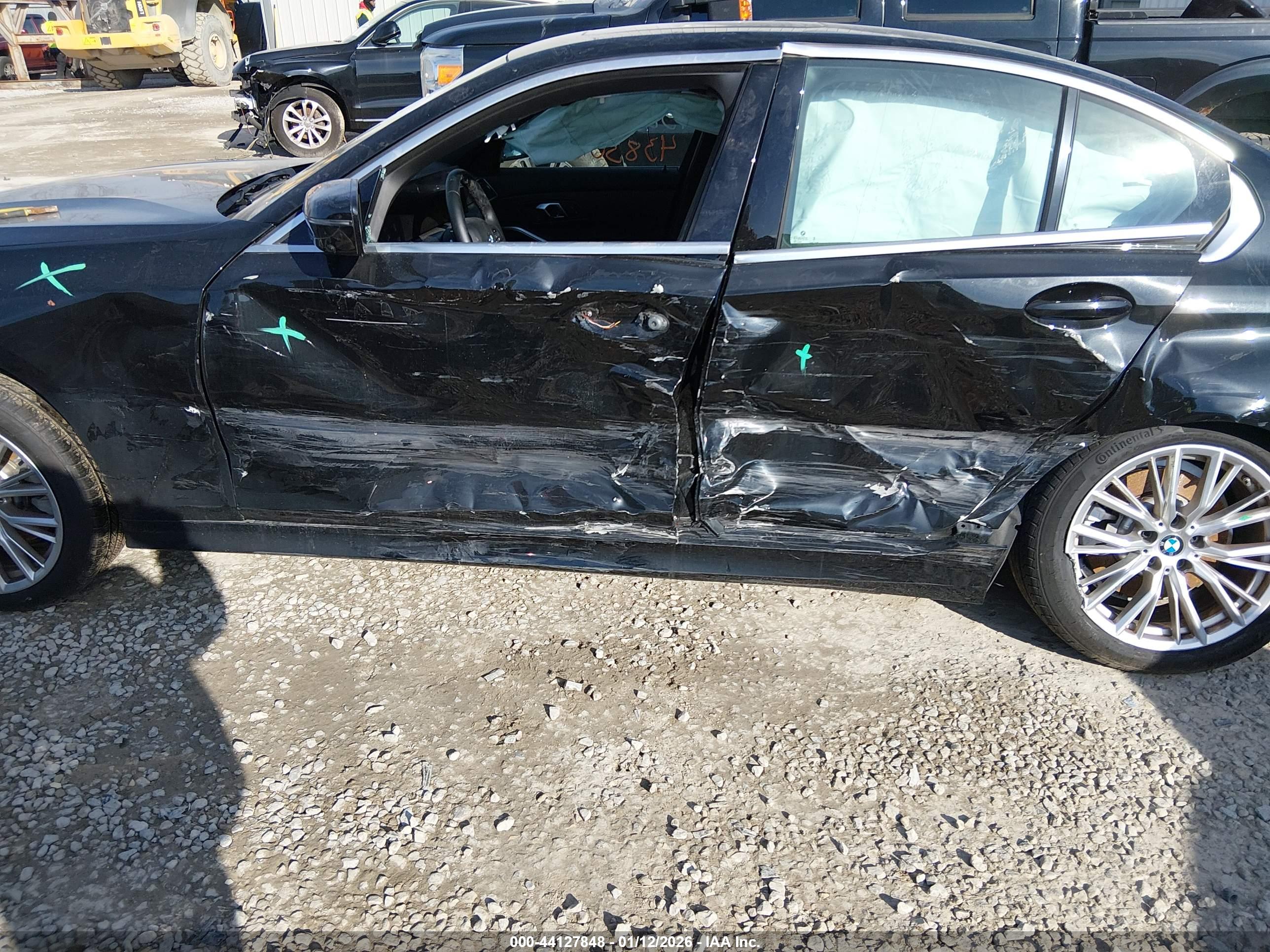 BMW 330I image 6