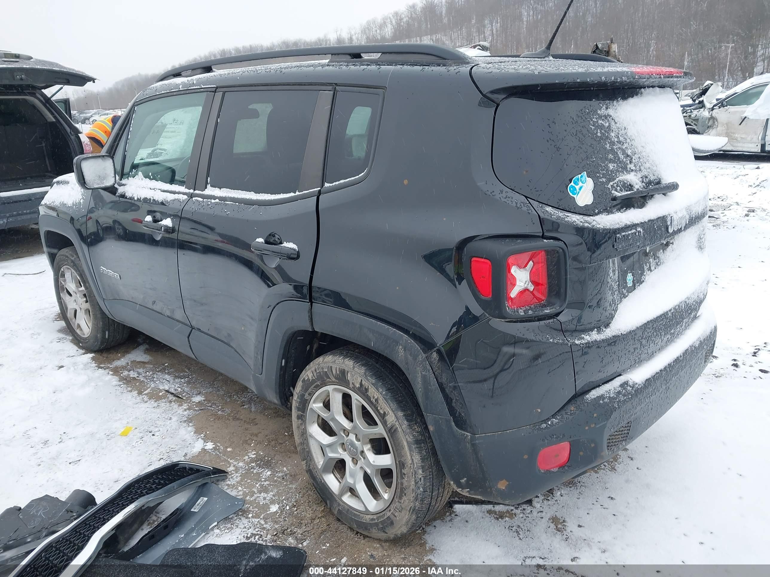 JEEP RENEGADE image 3