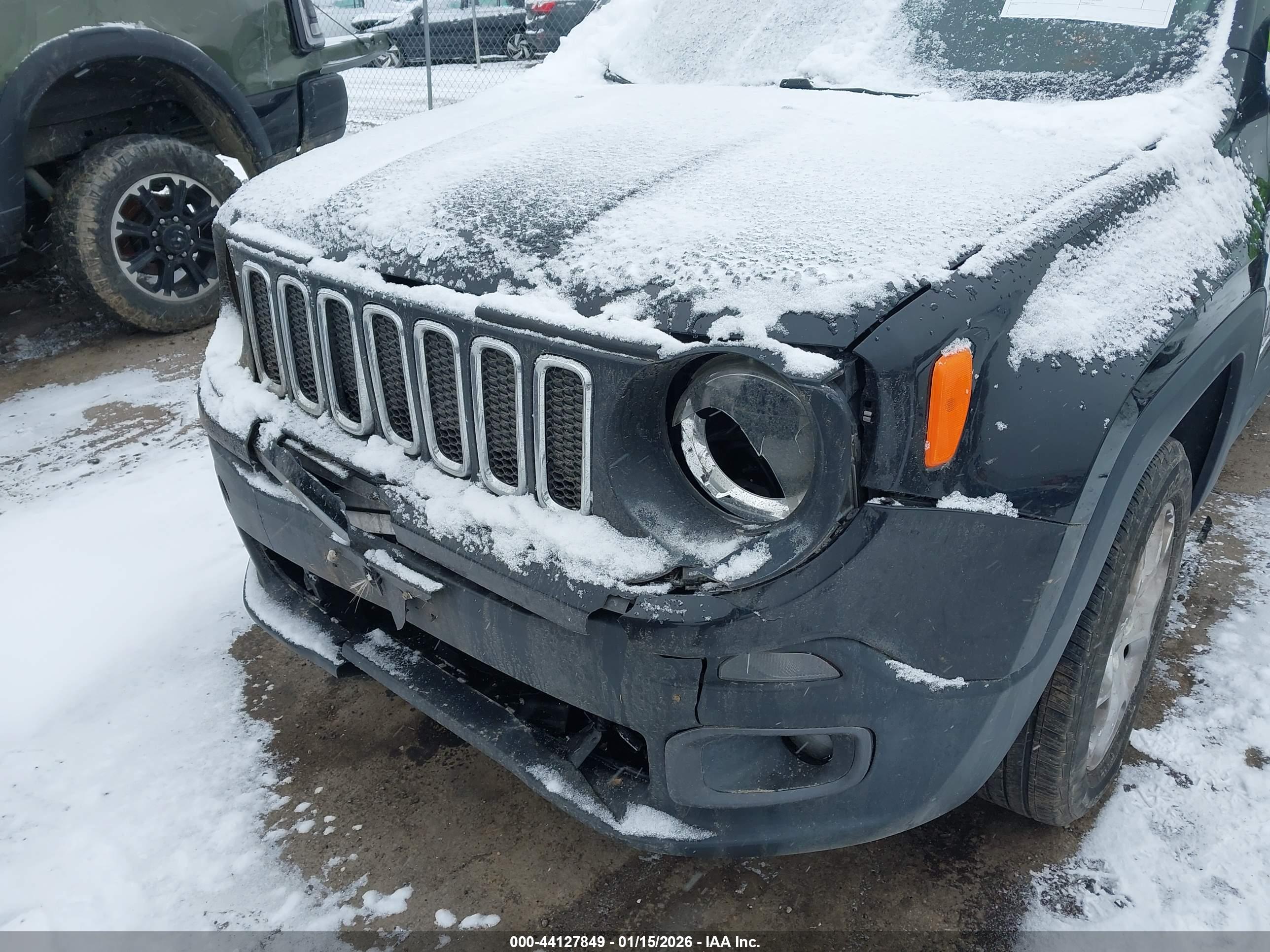 JEEP RENEGADE image 6