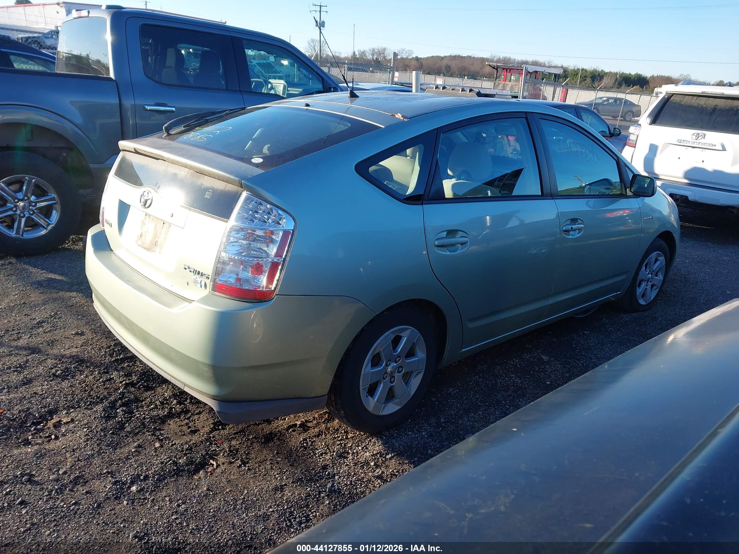 TOYOTA PRIUS image 4