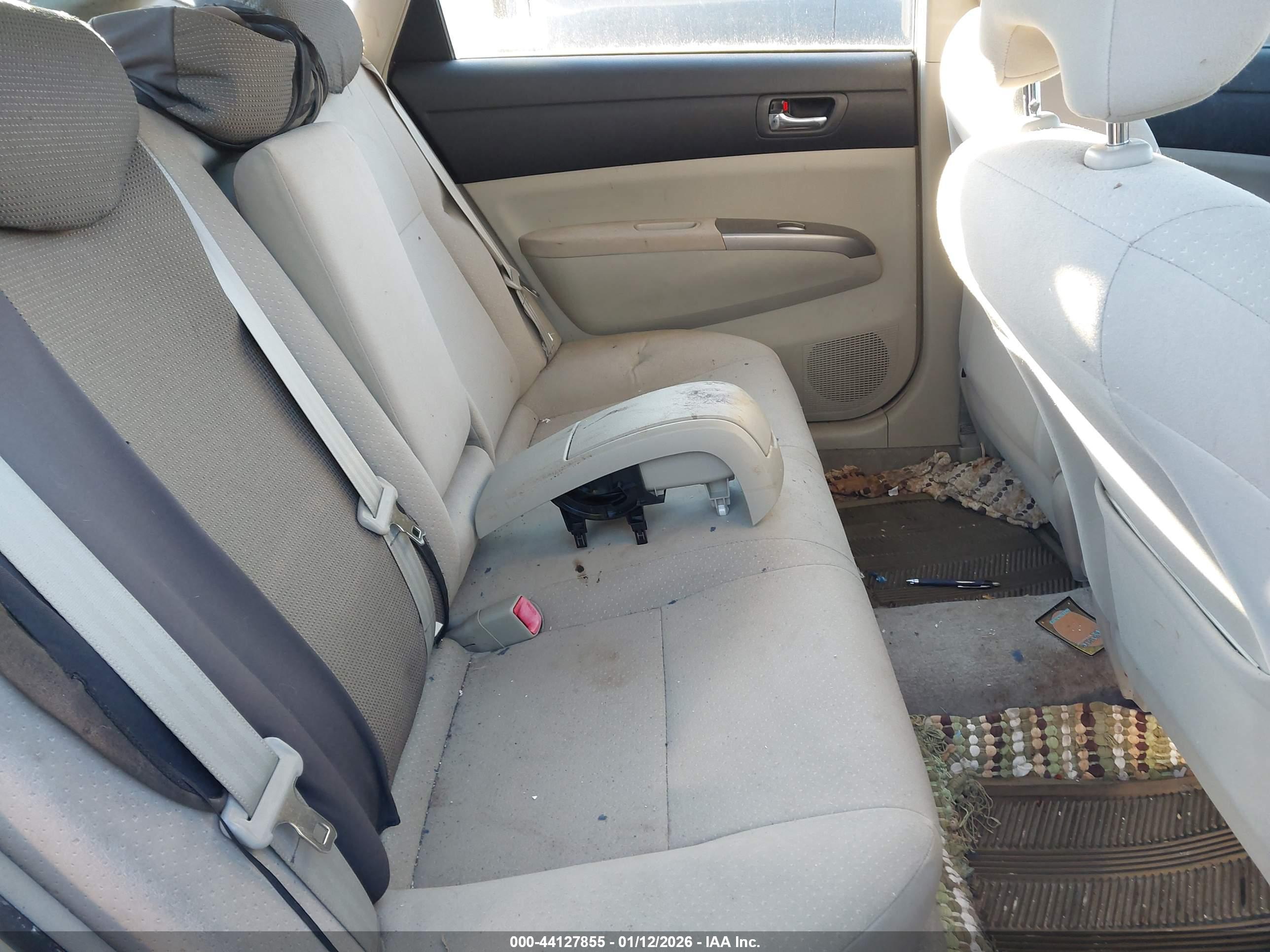 TOYOTA PRIUS image 8