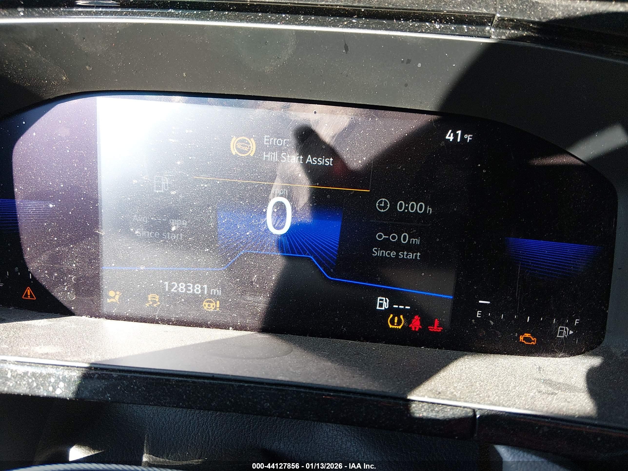 VOLKSWAGEN TAOS image 7