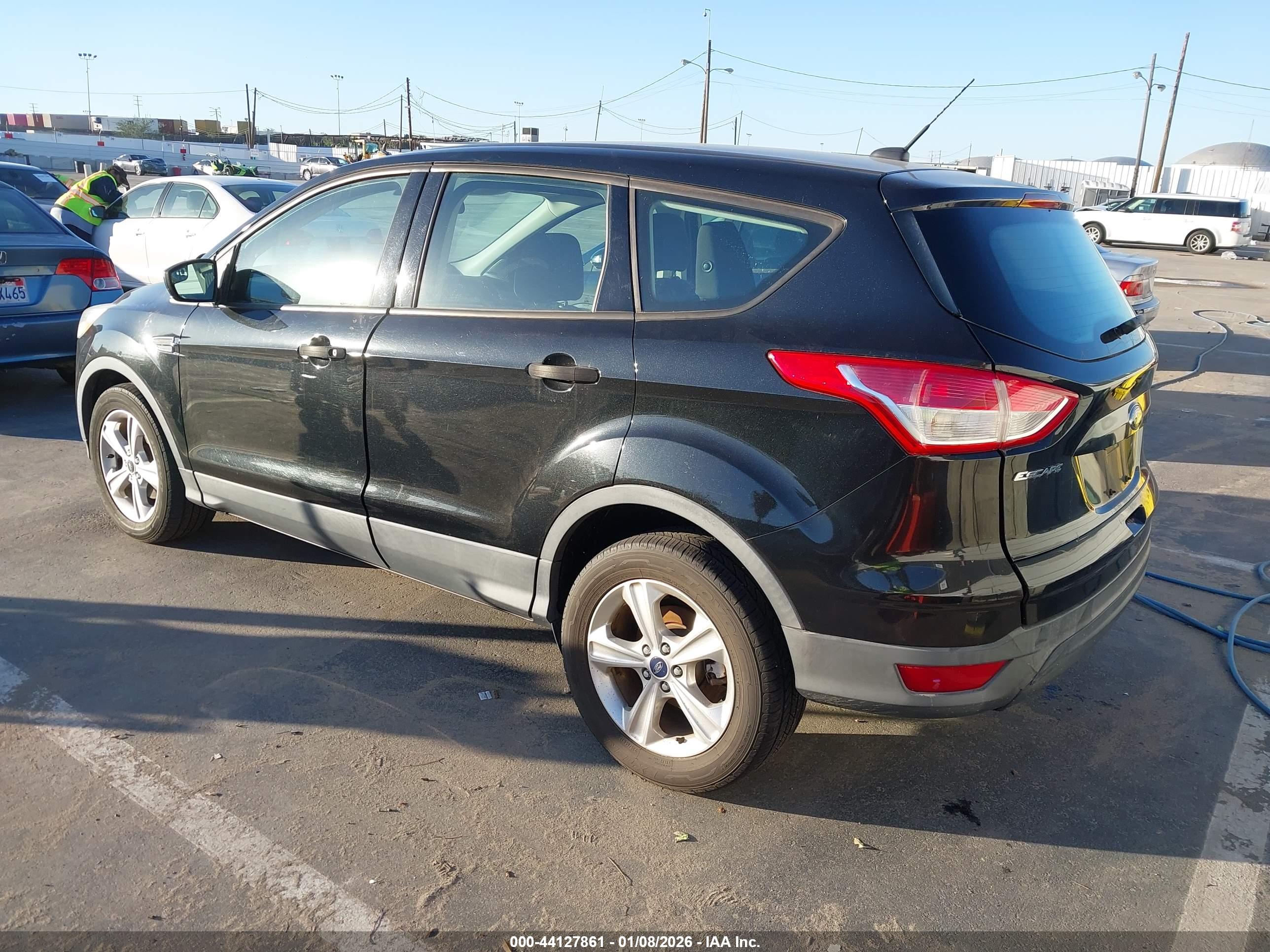 FORD ESCAPE image 3