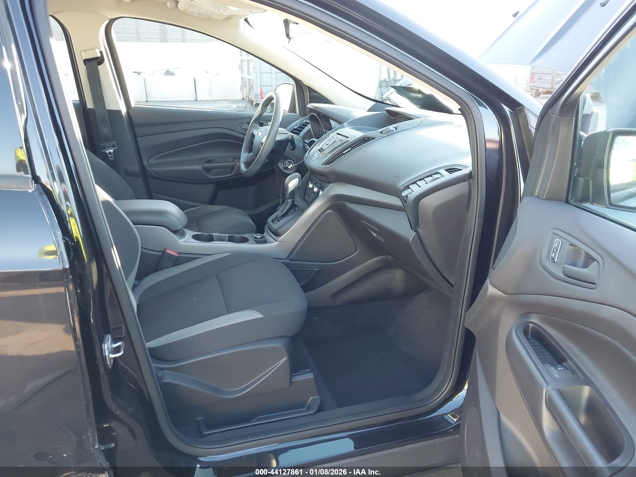 FORD ESCAPE image 5