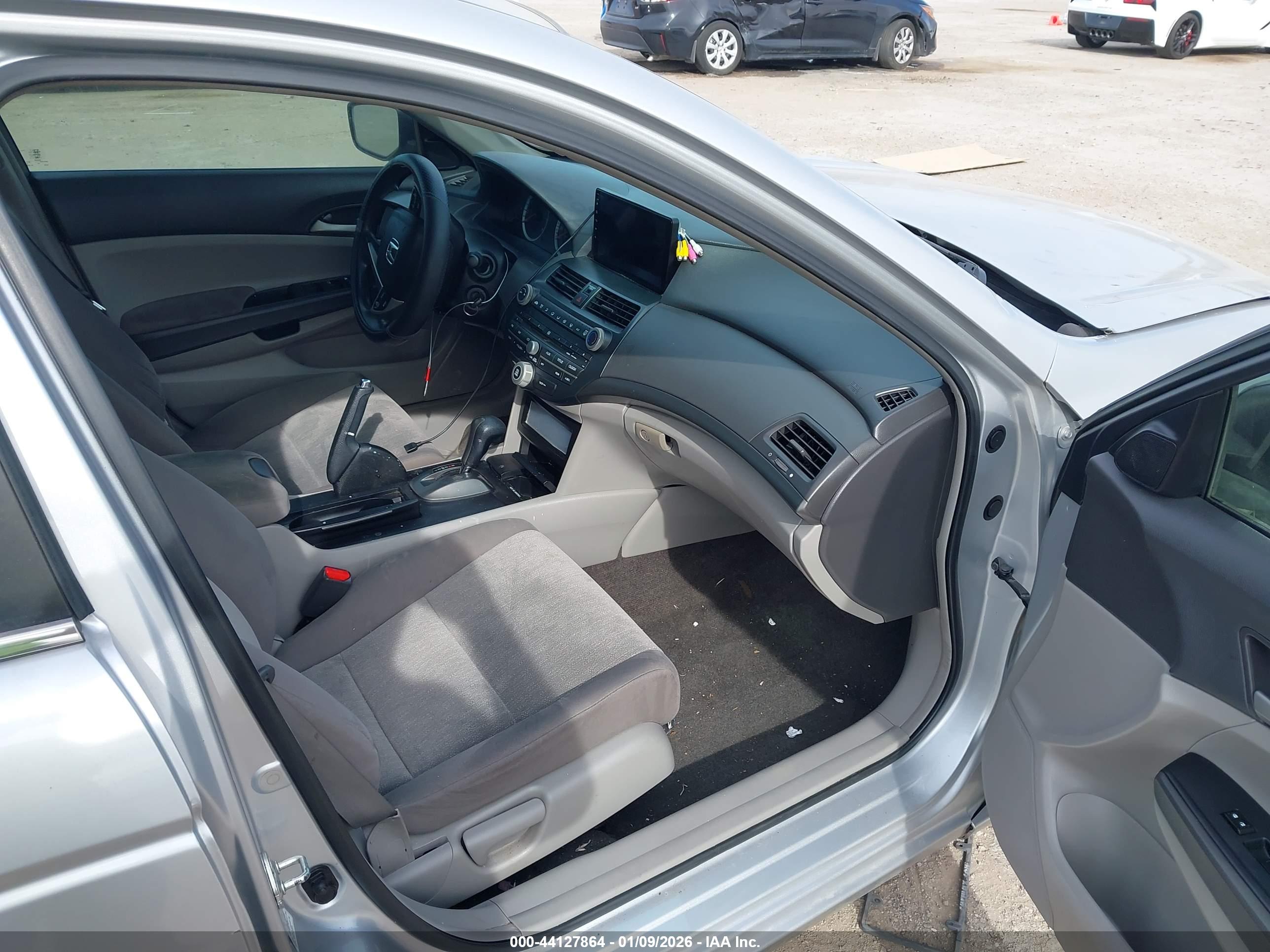 HONDA ACCORD image 5
