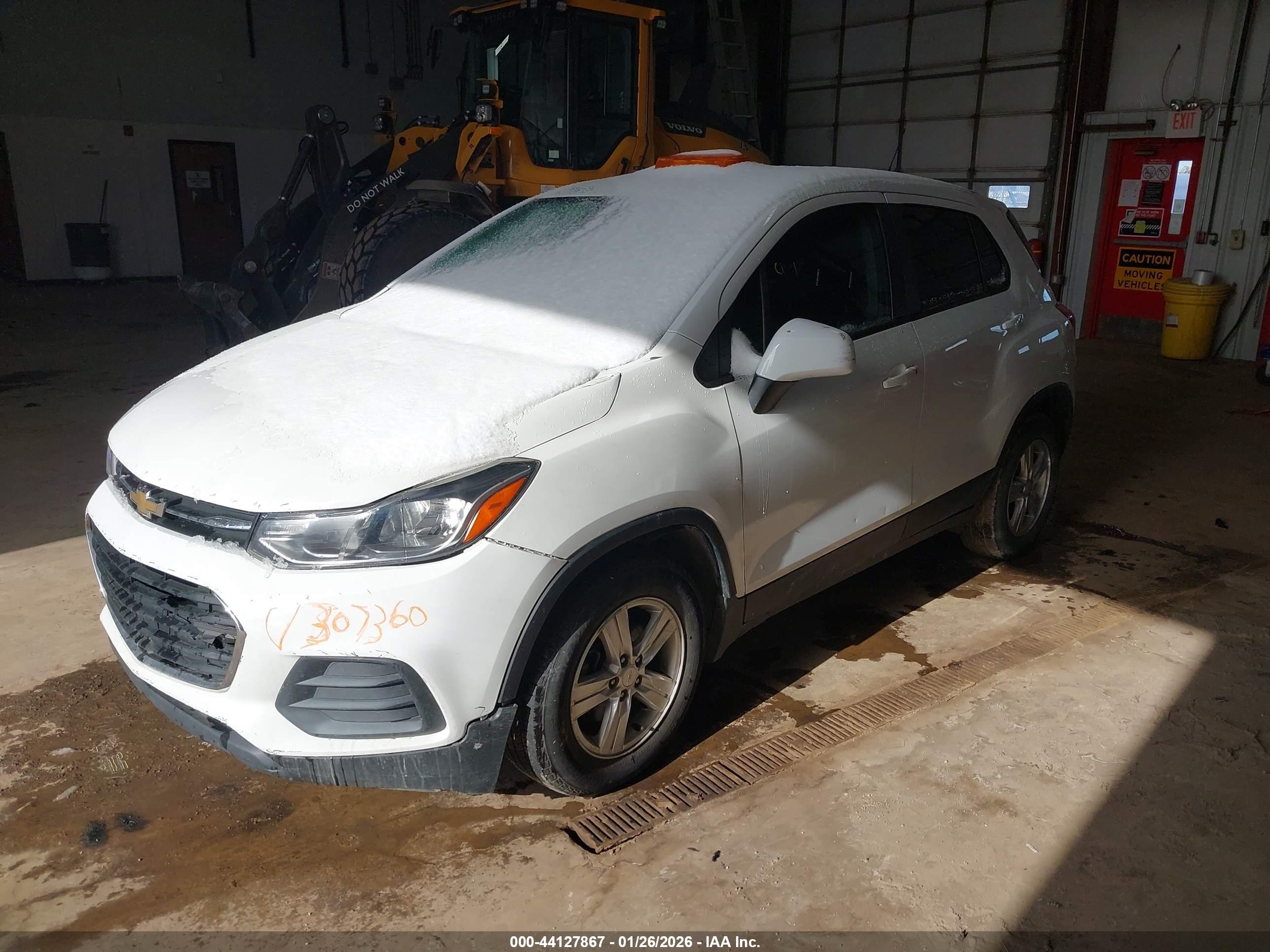 CHEVROLET TRAX image 2