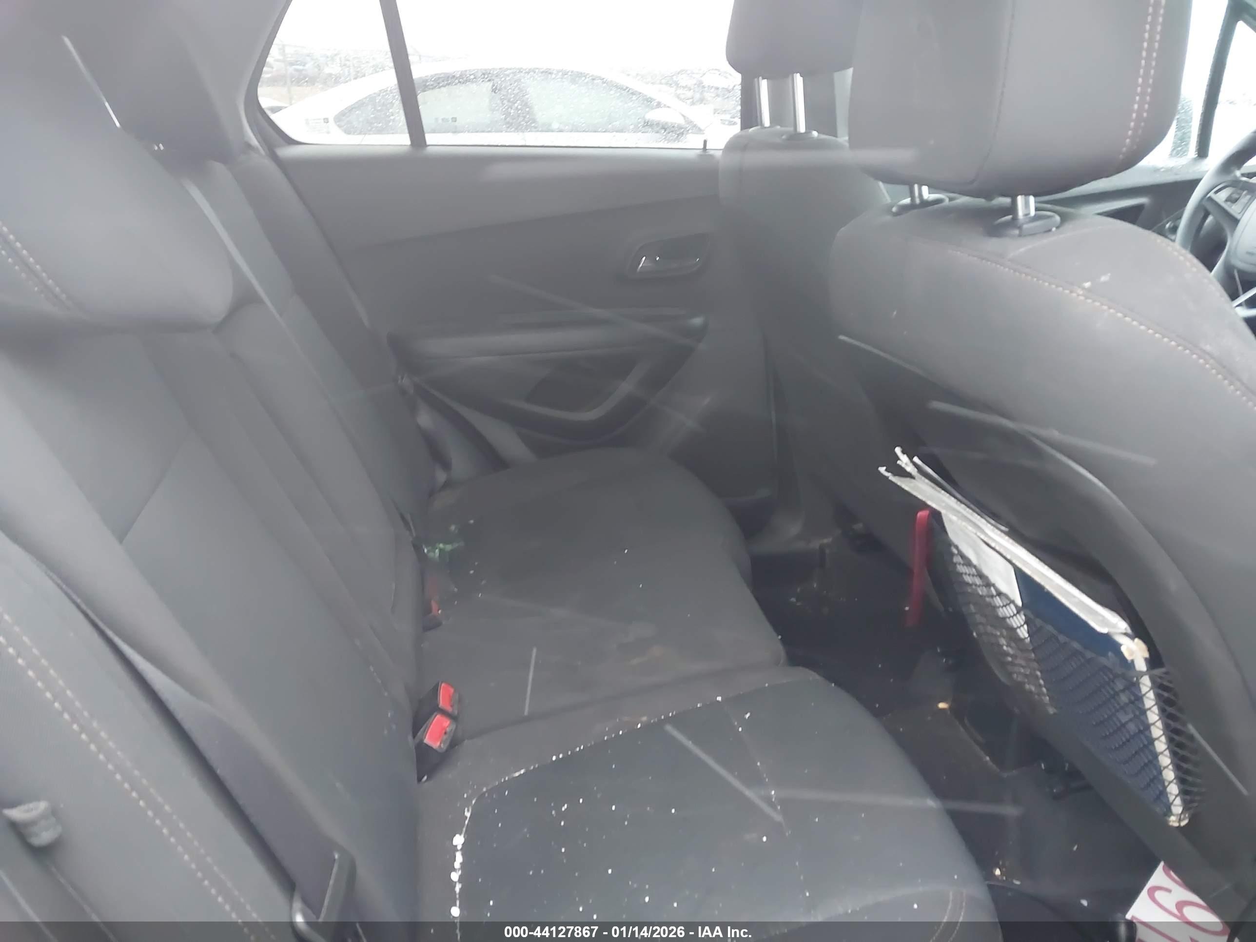 CHEVROLET TRAX image 8