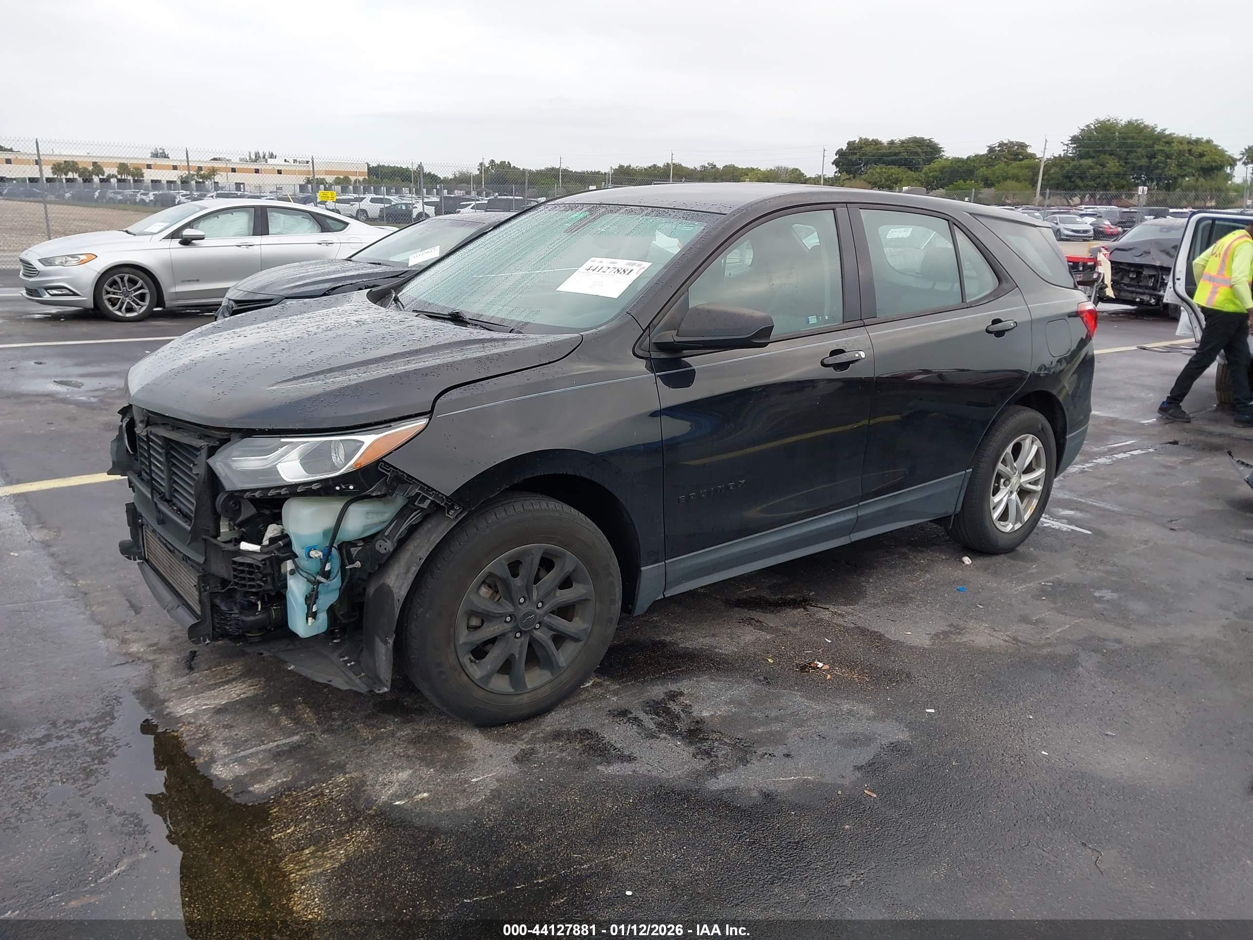 CHEVROLET EQUINOX image 2