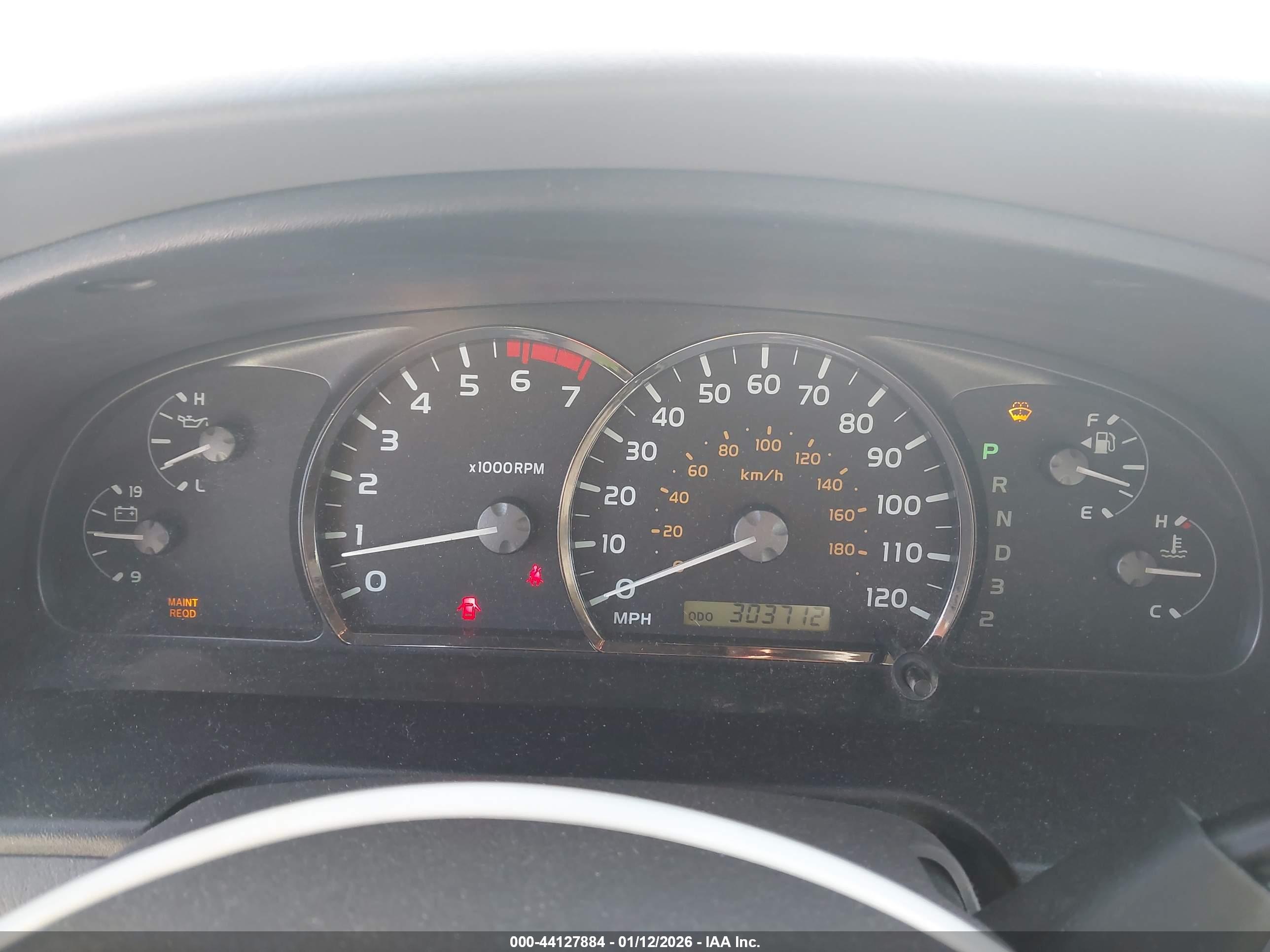 TOYOTA SEQUOIA image 7