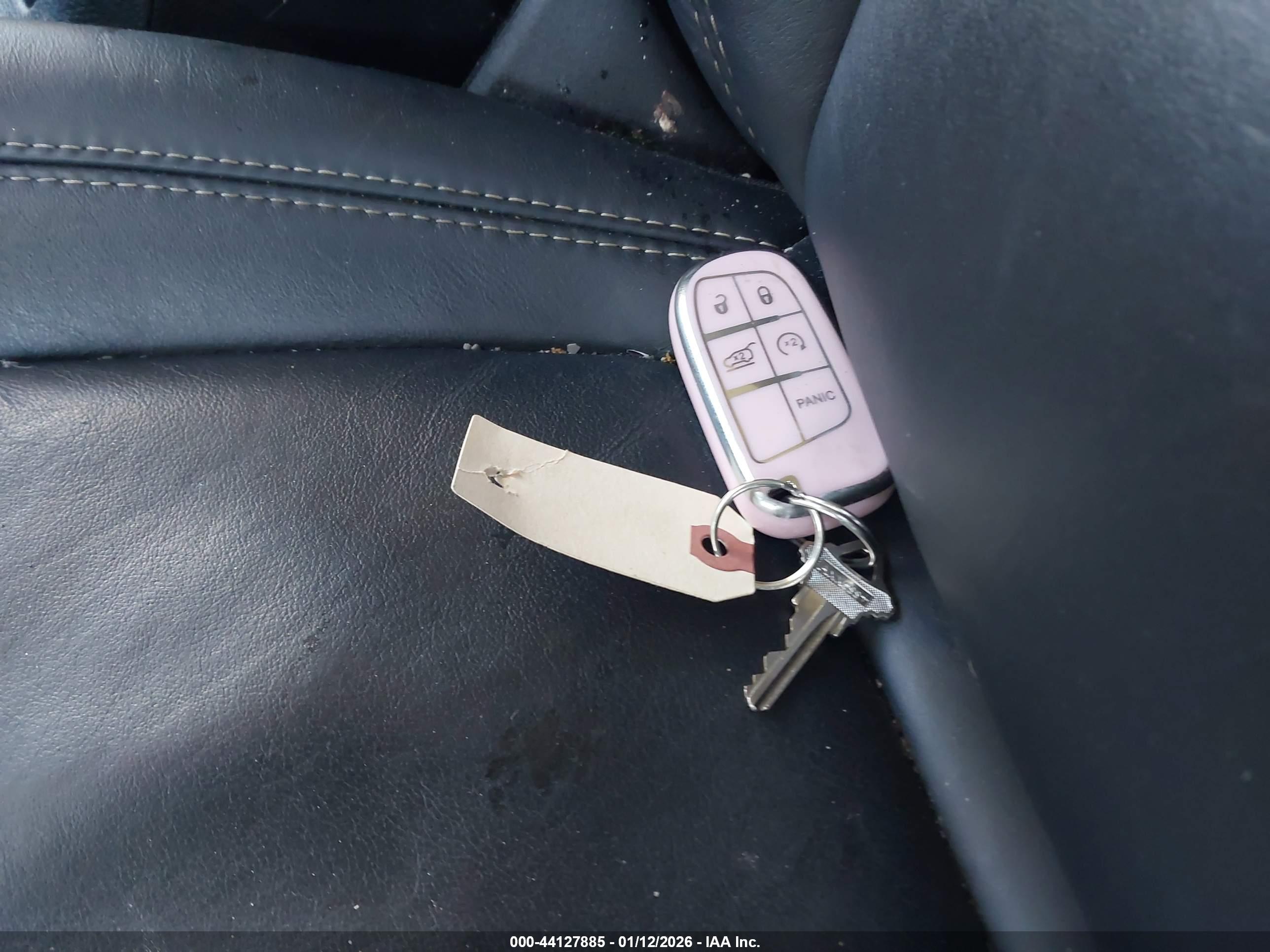 JEEP CHEROKEE image 11