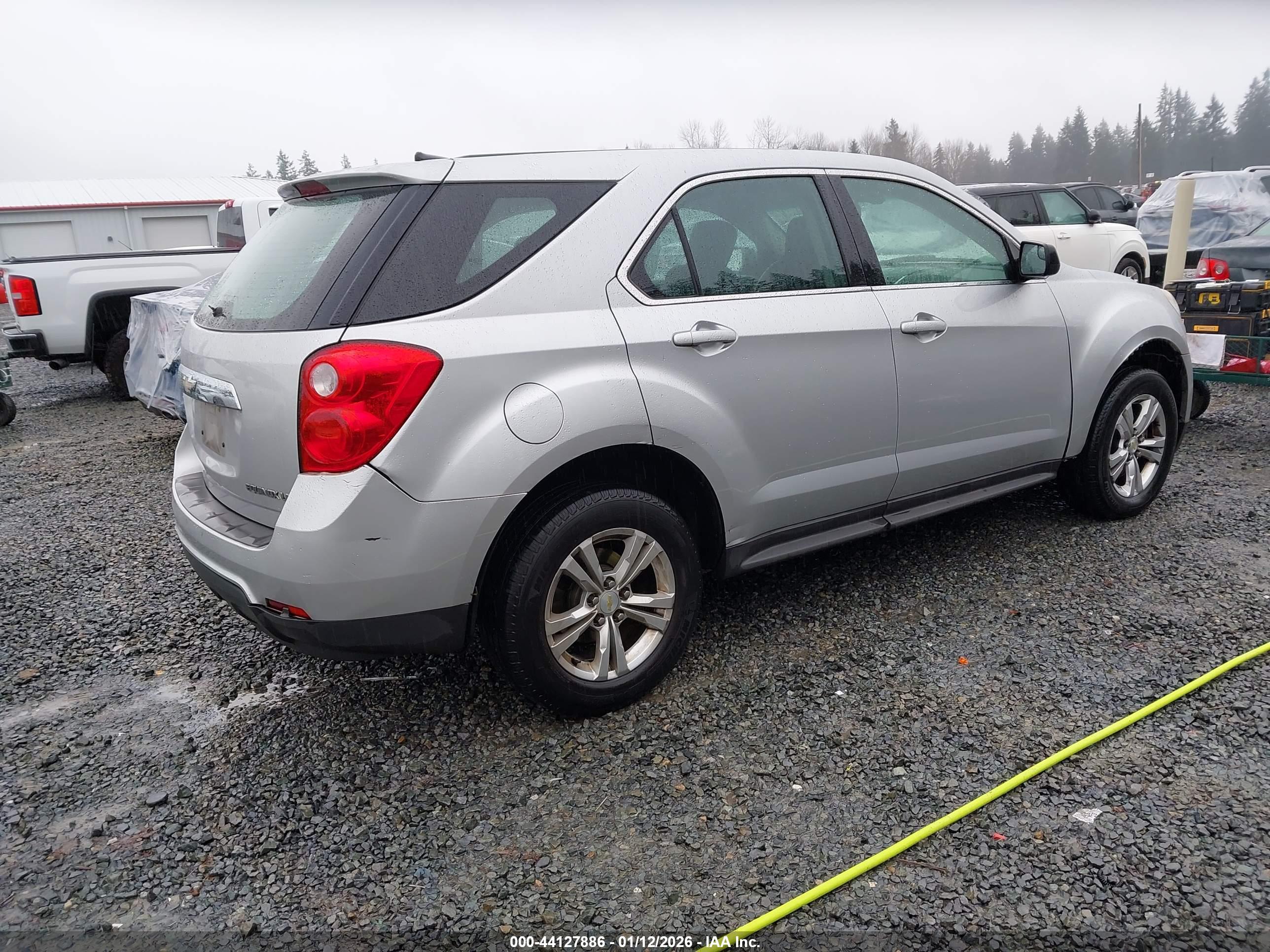 CHEVROLET EQUINOX image 4