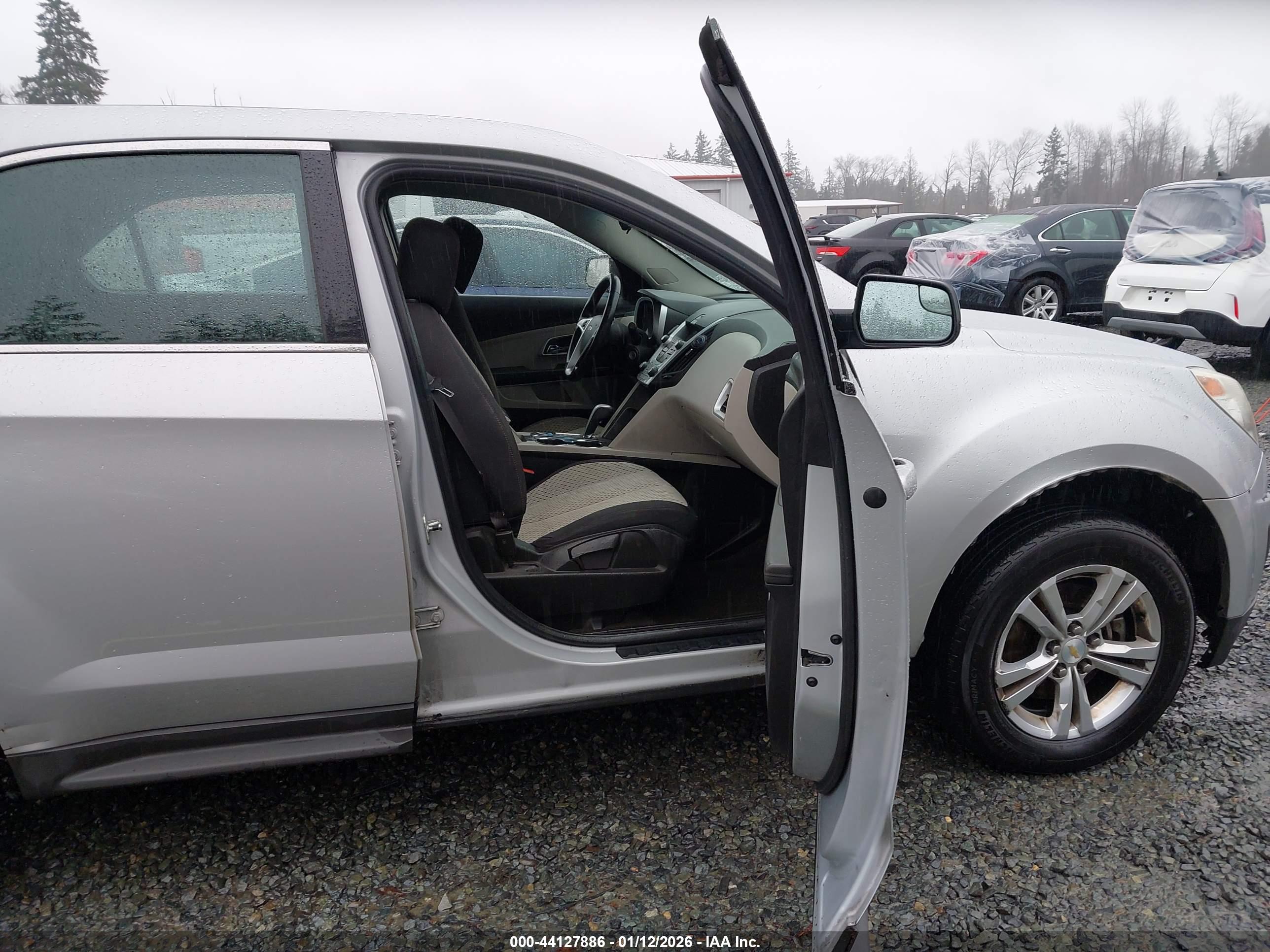 CHEVROLET EQUINOX image 5