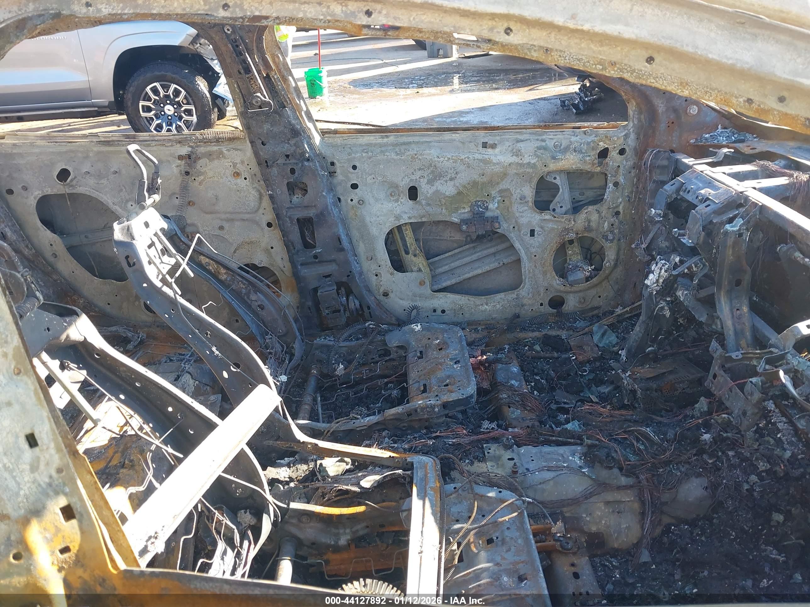 FORD FUSION image 5