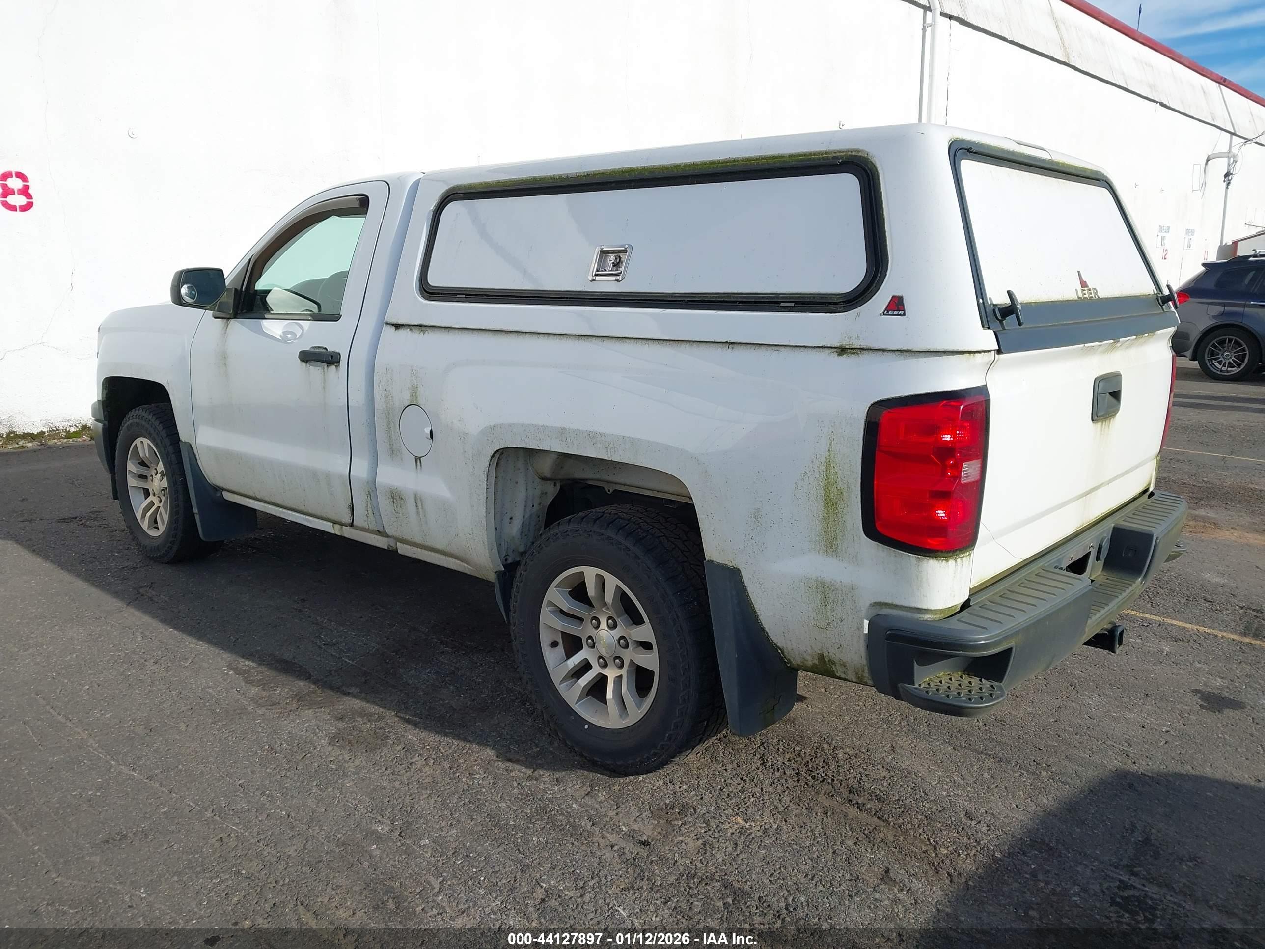 CHEVROLET SILVERADO image 3