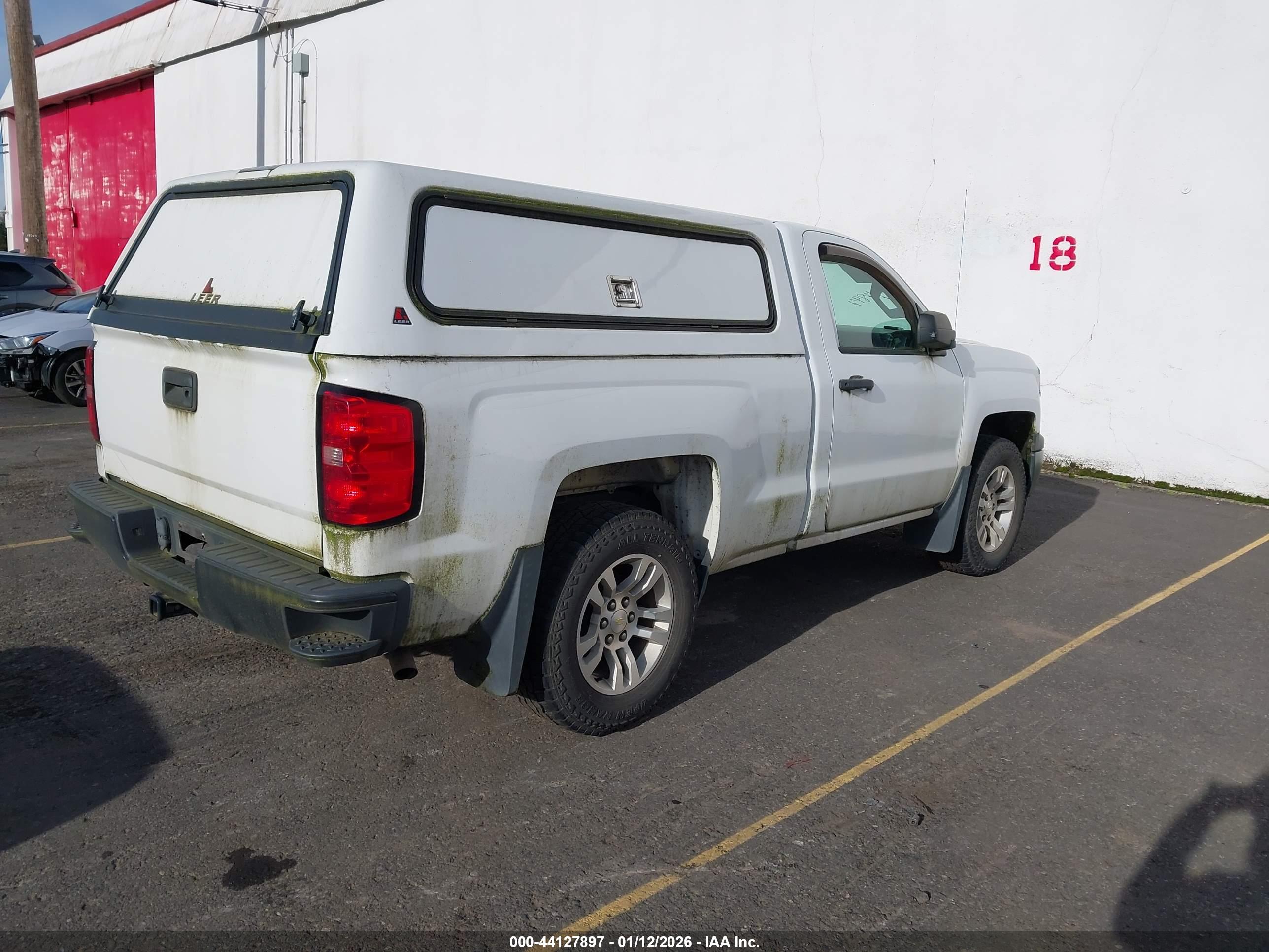 CHEVROLET SILVERADO image 4