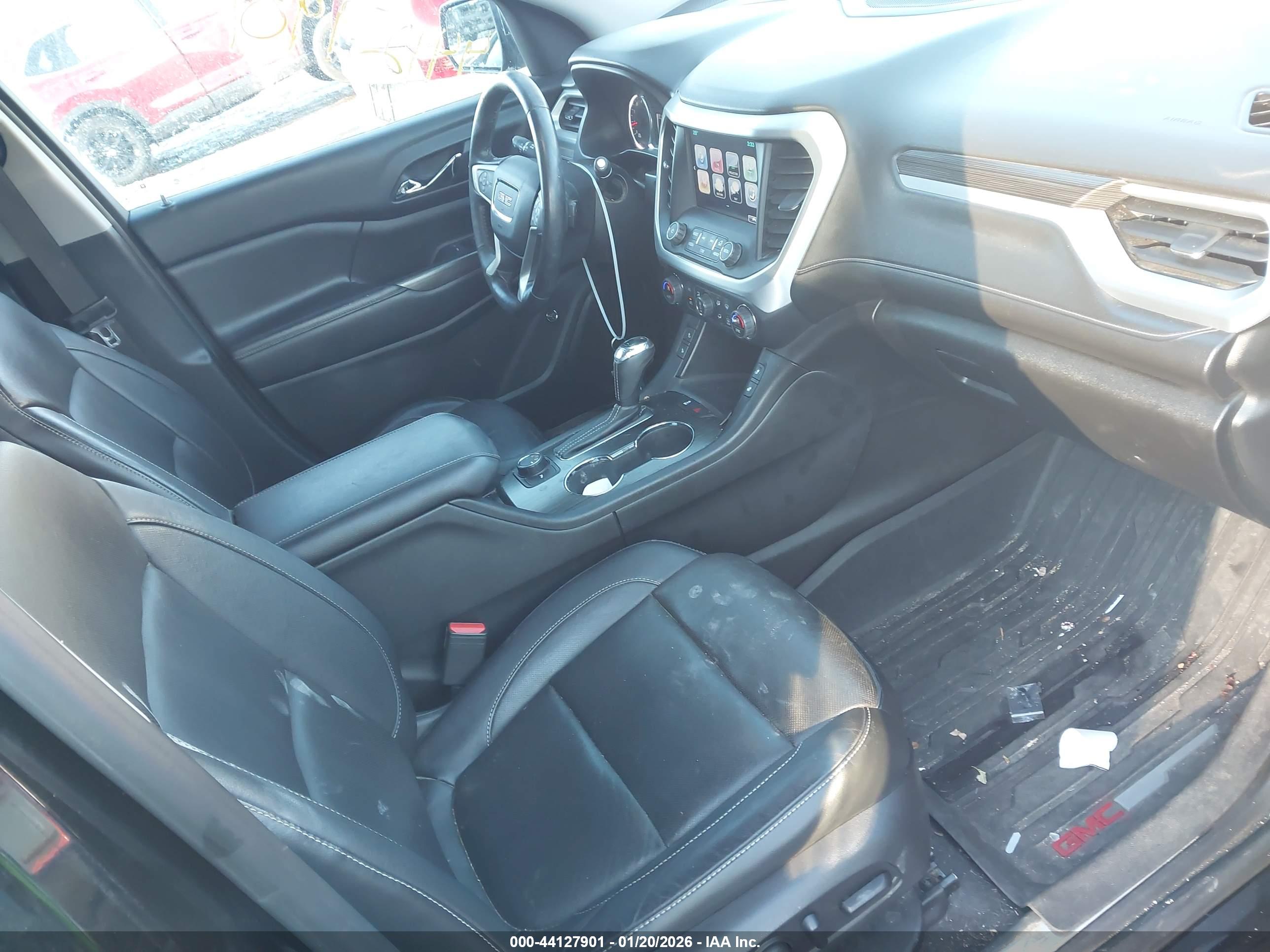 GMC ACADIA image 5