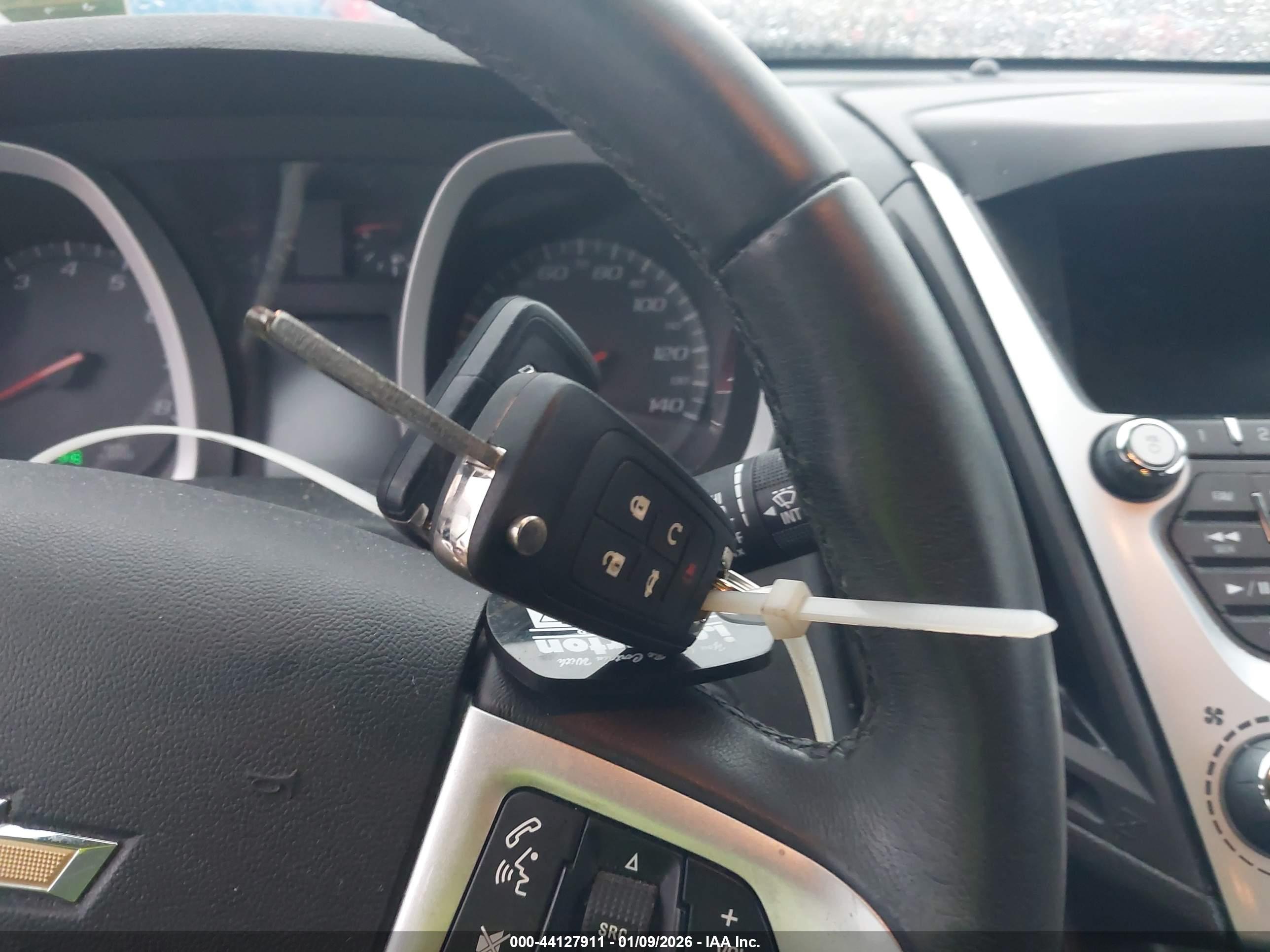CHEVROLET EQUINOX image 11