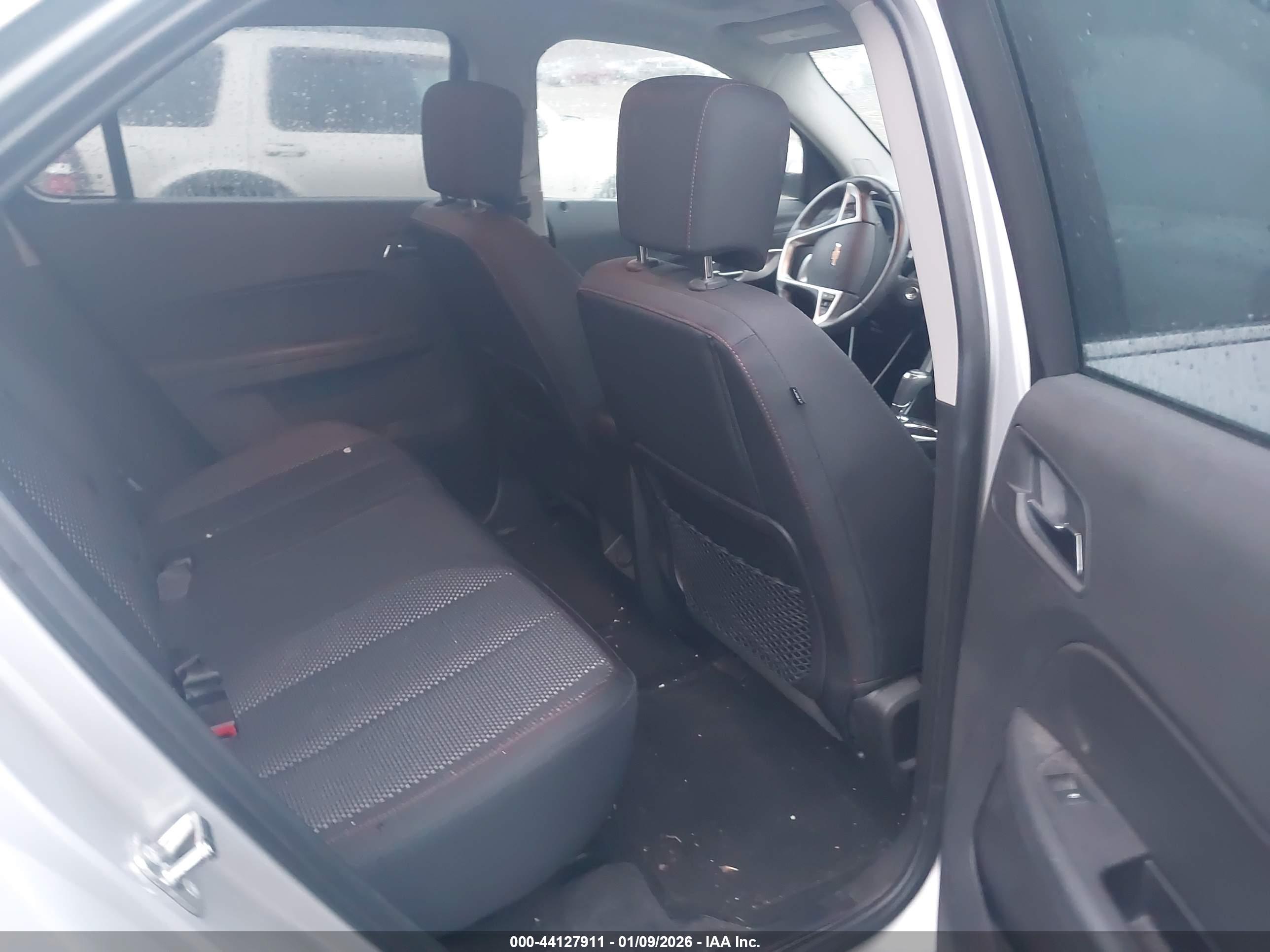 CHEVROLET EQUINOX image 8