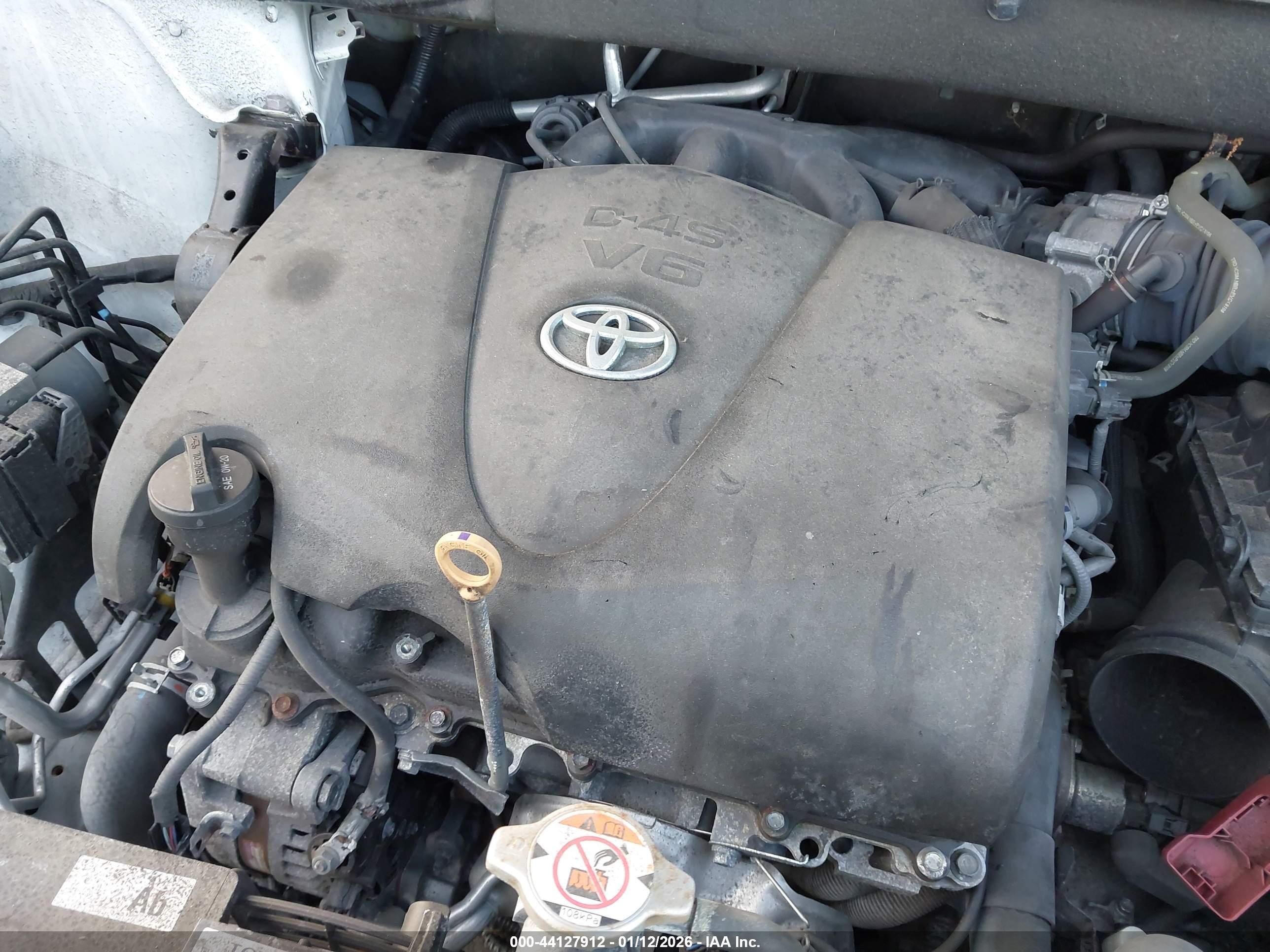 TOYOTA HIGHLANDER image 10