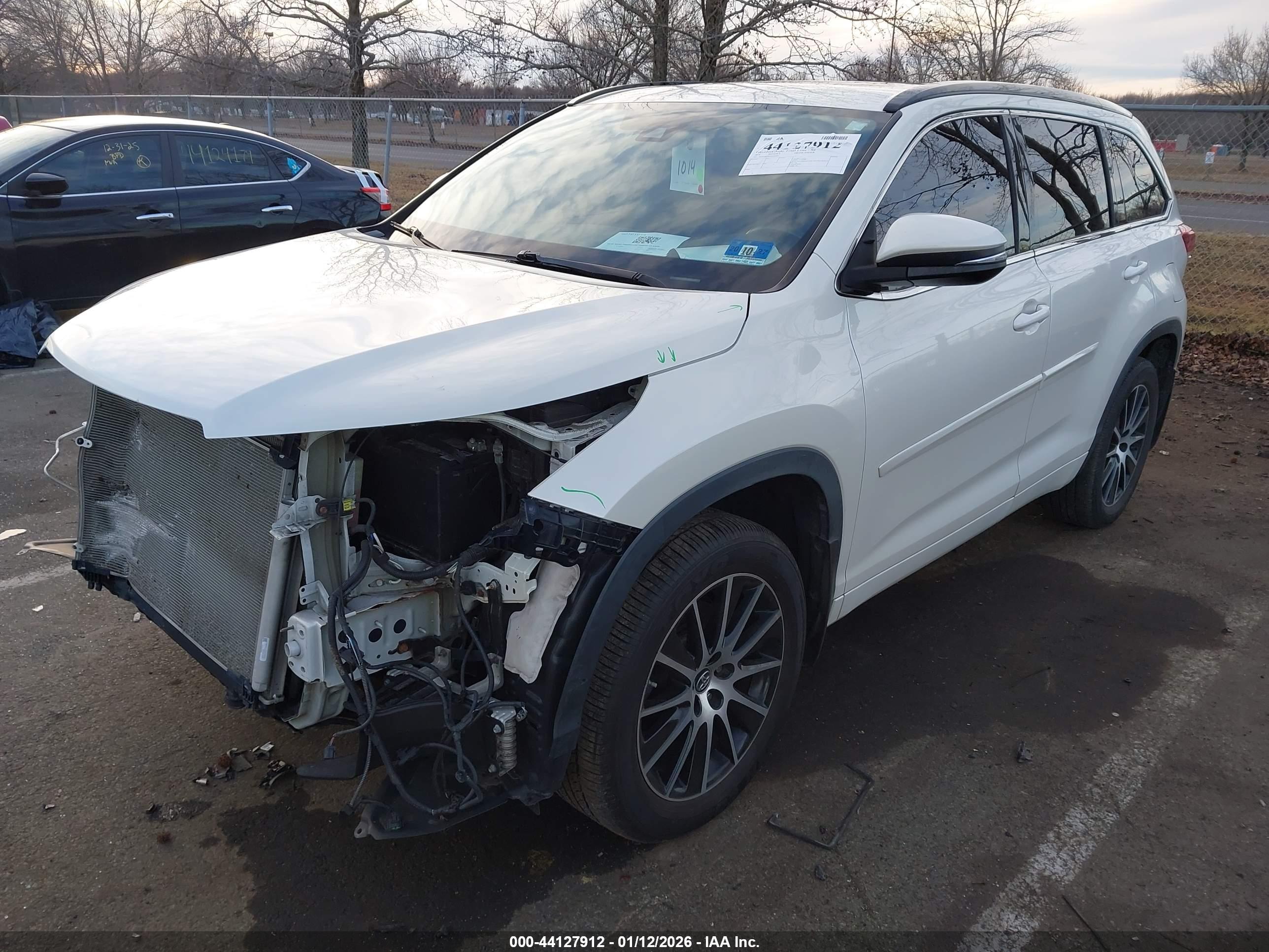 TOYOTA HIGHLANDER image 2