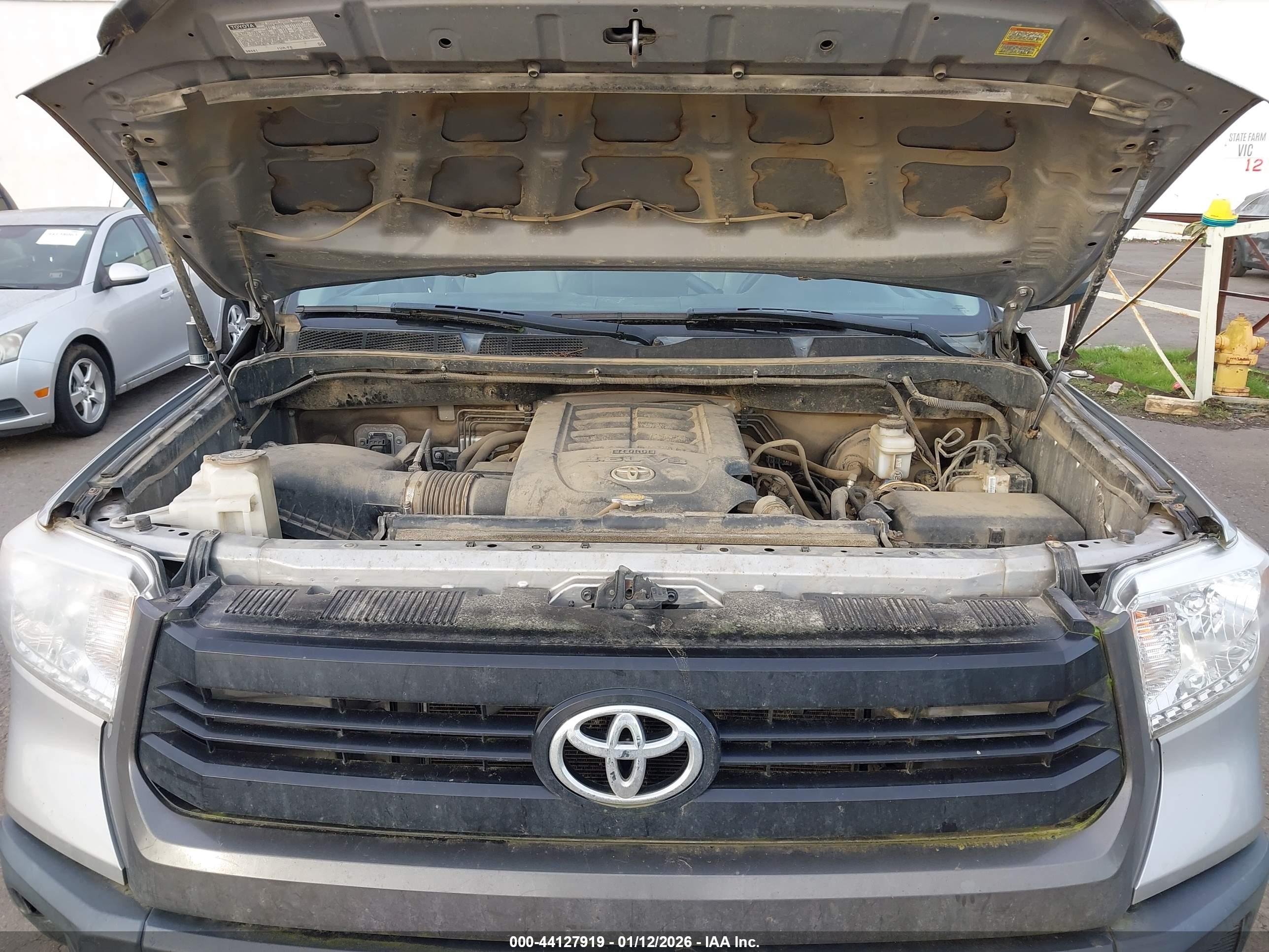 TOYOTA TUNDRA image 10