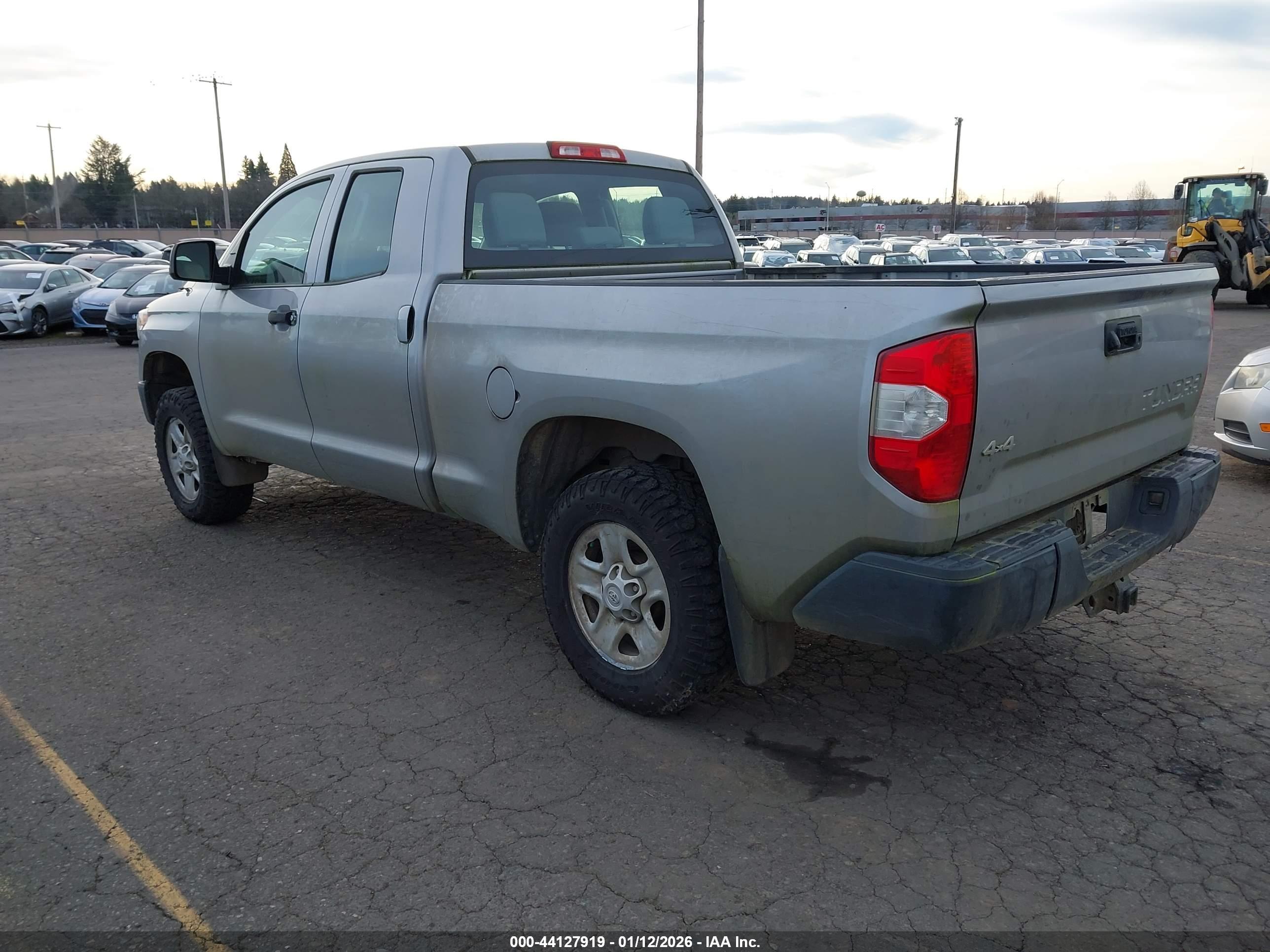 TOYOTA TUNDRA image 3