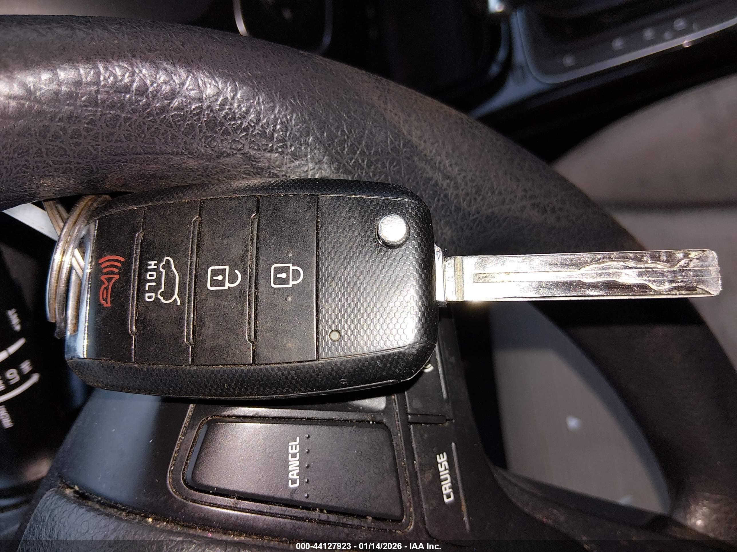 KIA SORENTO image 11