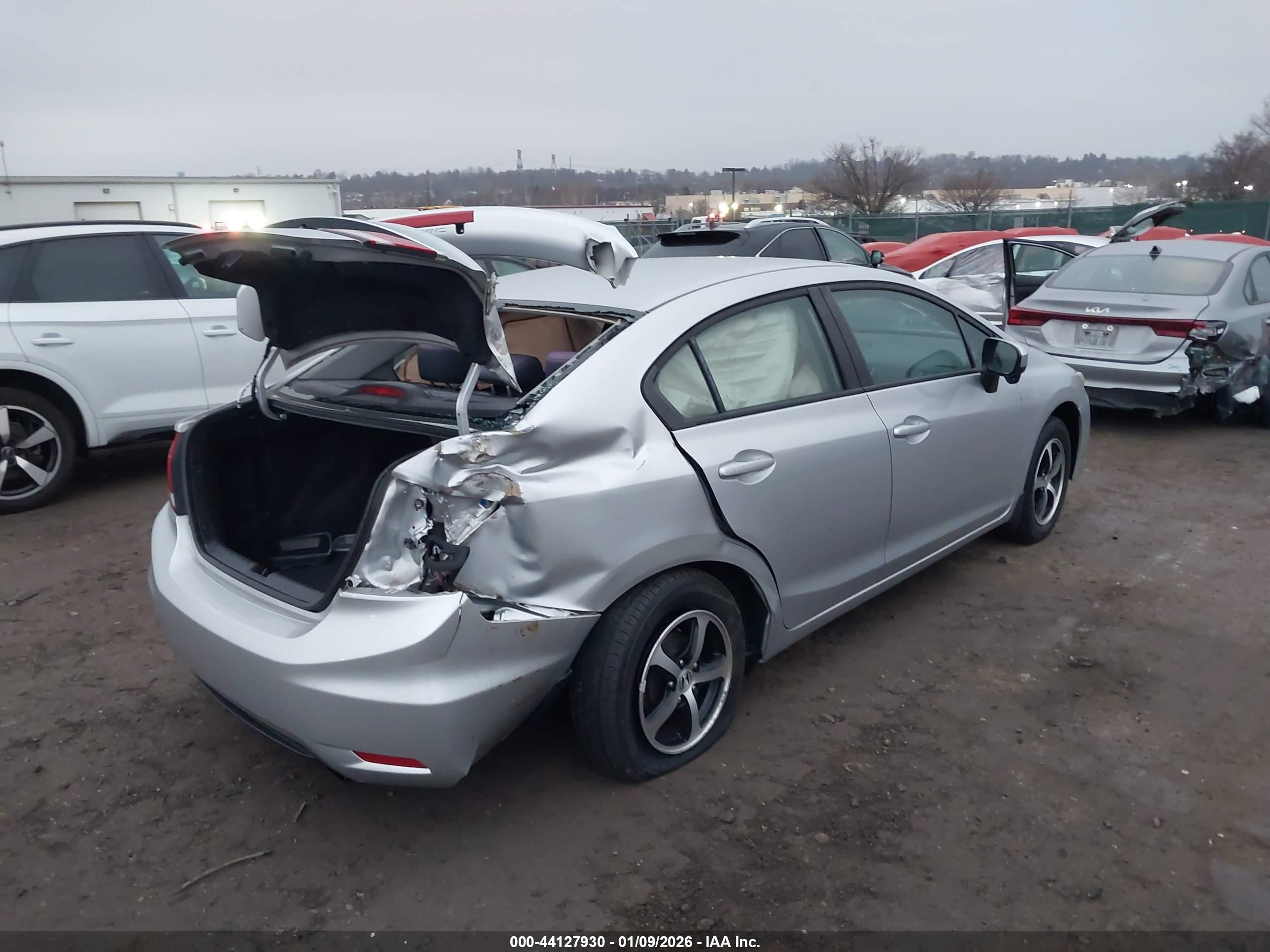HONDA CIVIC image 4