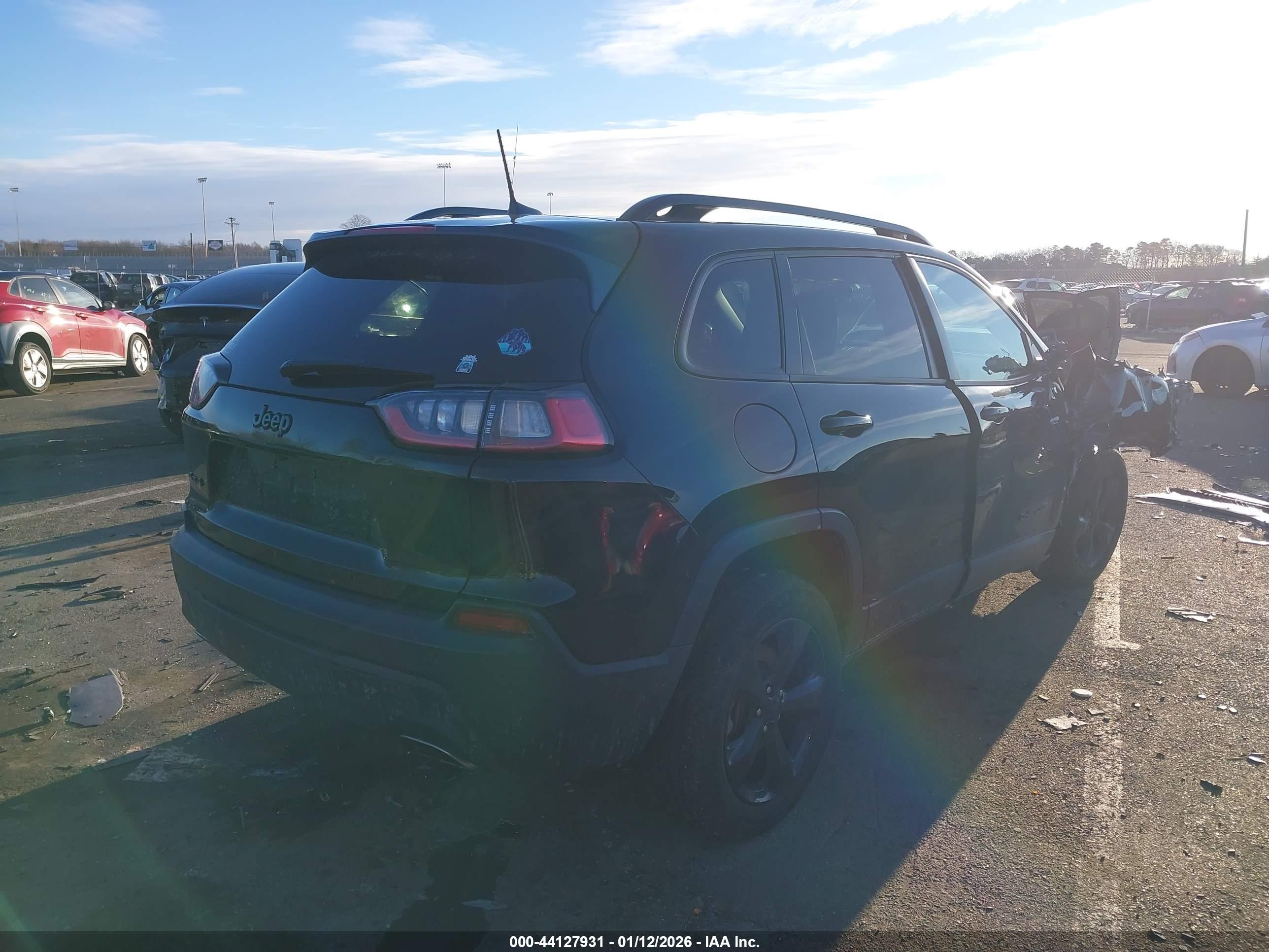 JEEP CHEROKEE image 4