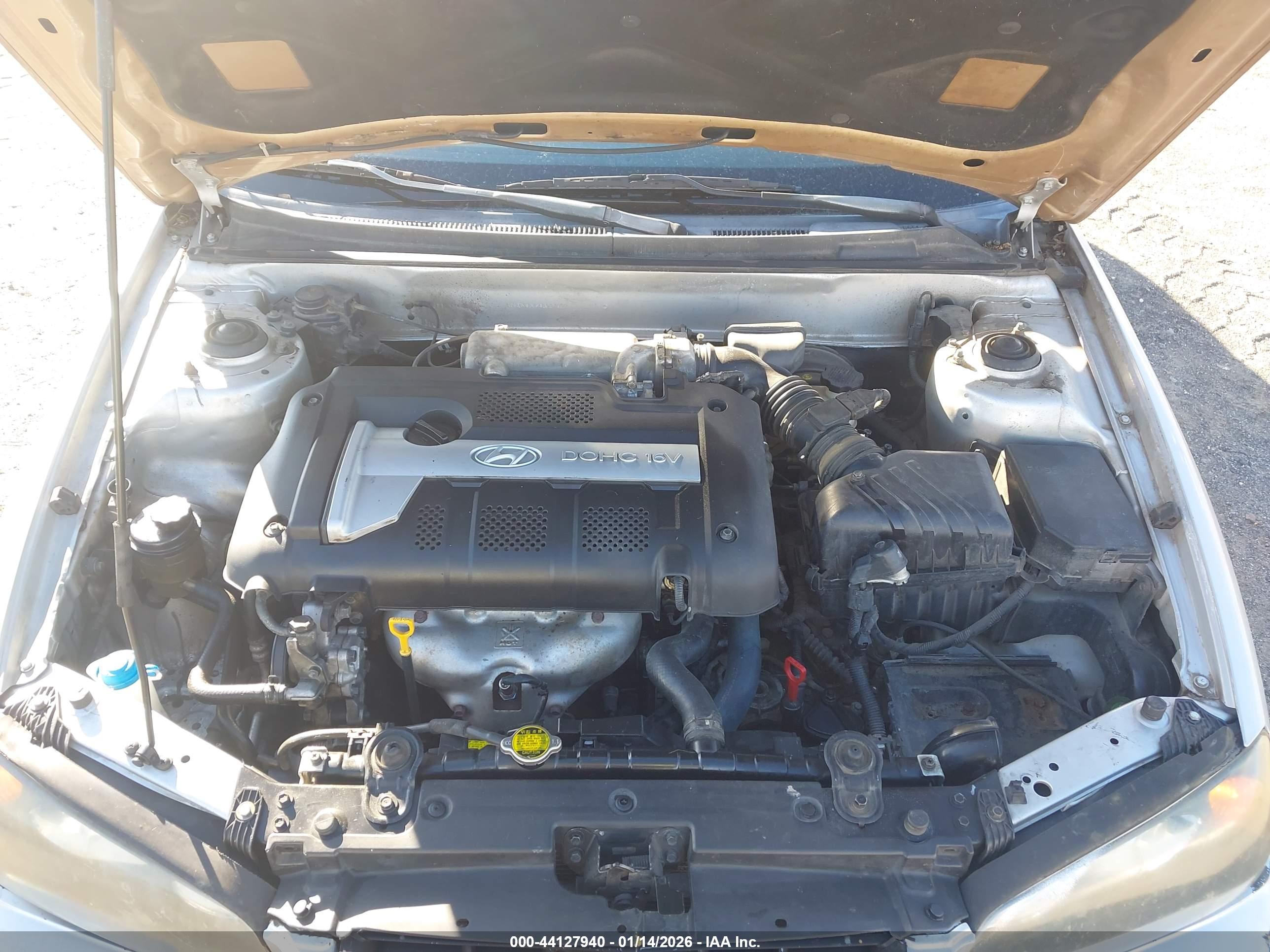 HYUNDAI ELANTRA image 10