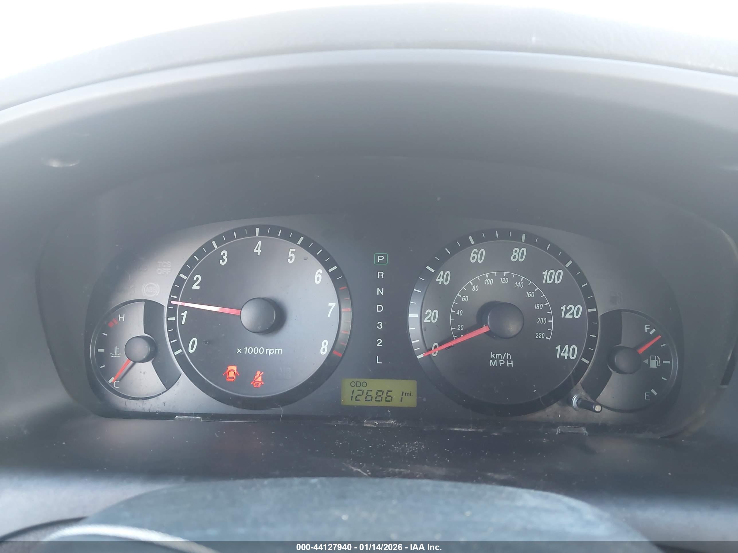 HYUNDAI ELANTRA image 7