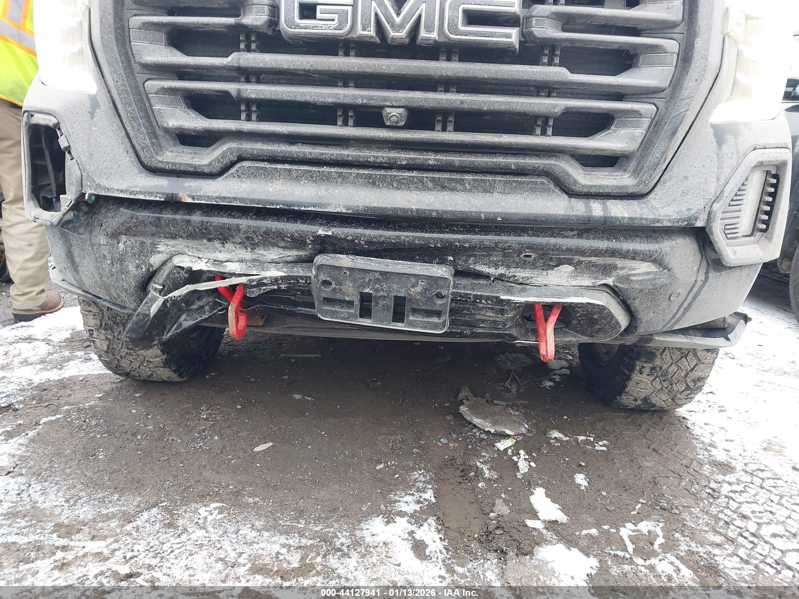 GMC SIERRA image 6