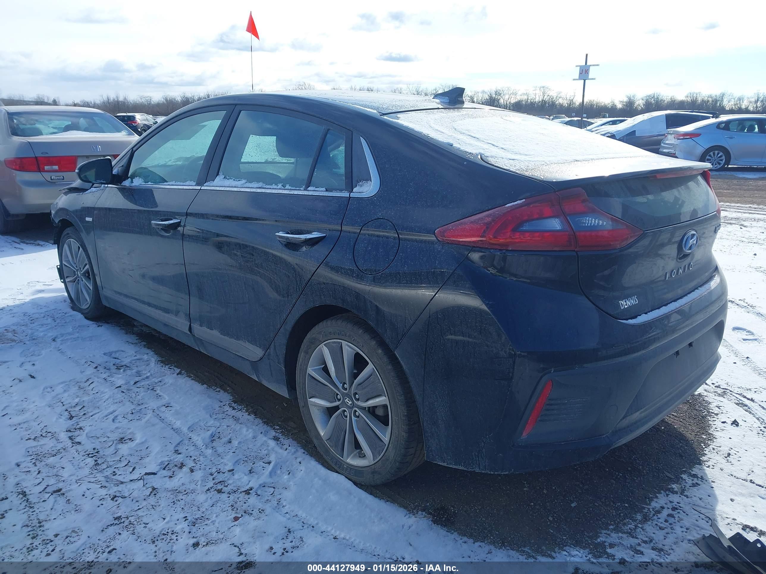 HYUNDAI IONIQ image 3