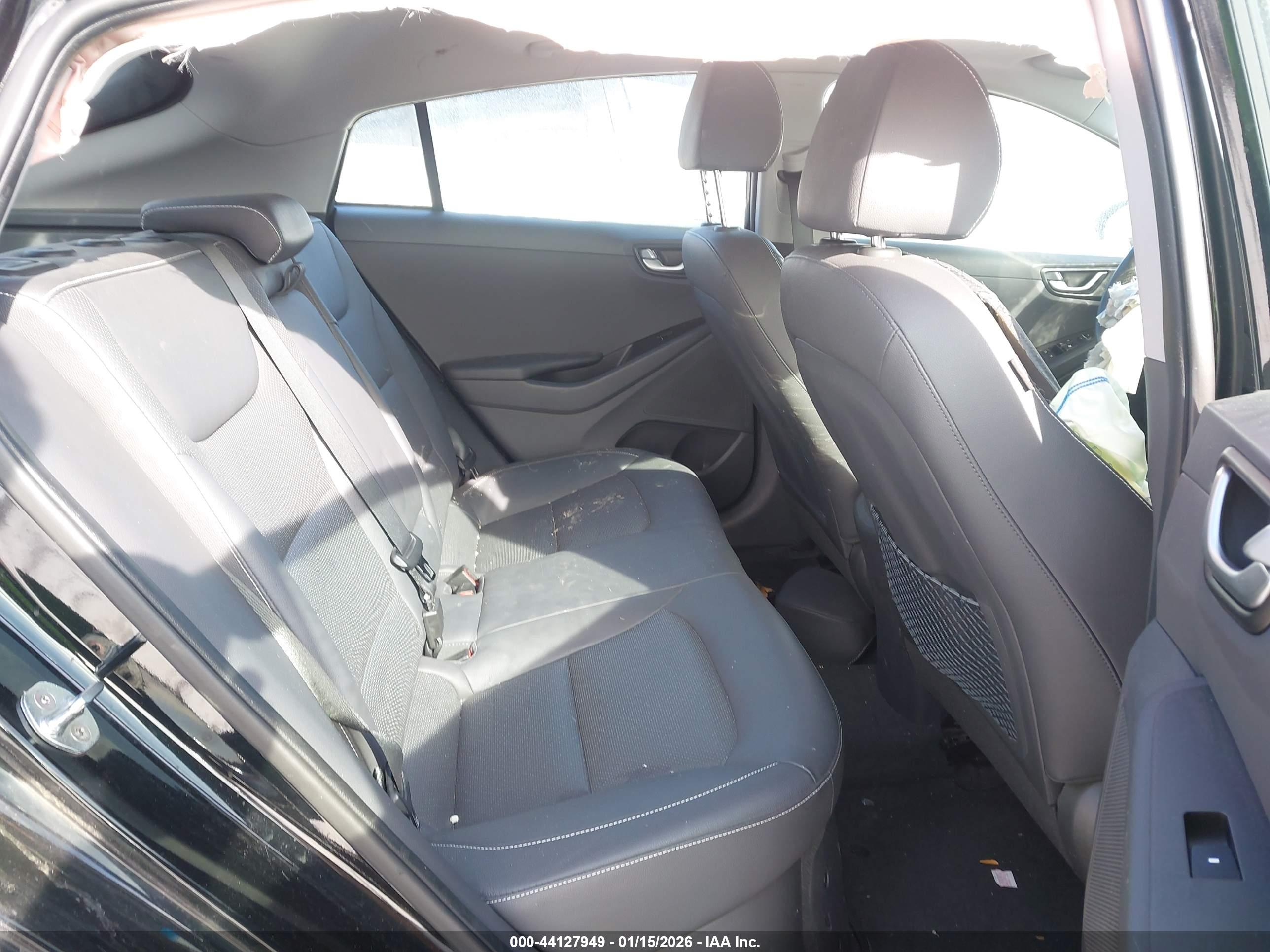 HYUNDAI IONIQ image 8