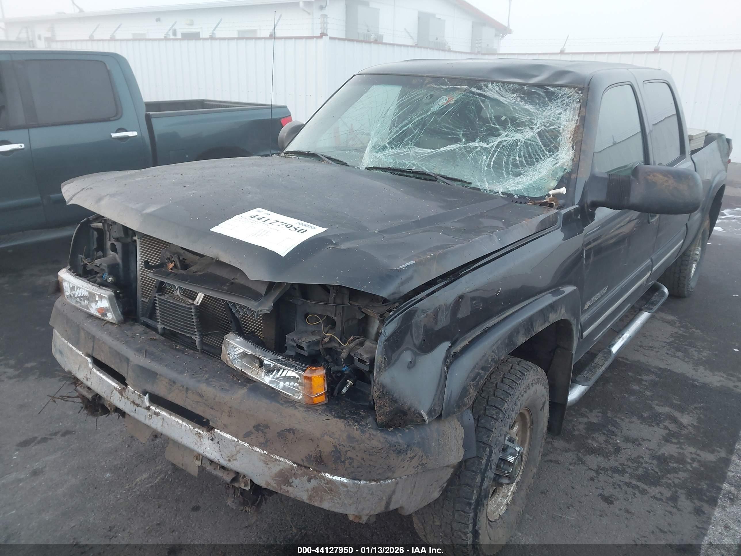 CHEVROLET SILVERADO image 6
