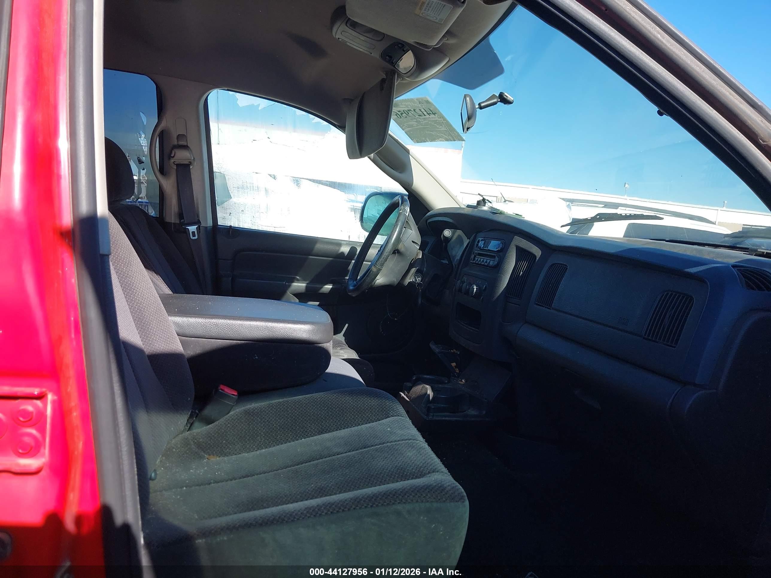 DODGE RAM image 5