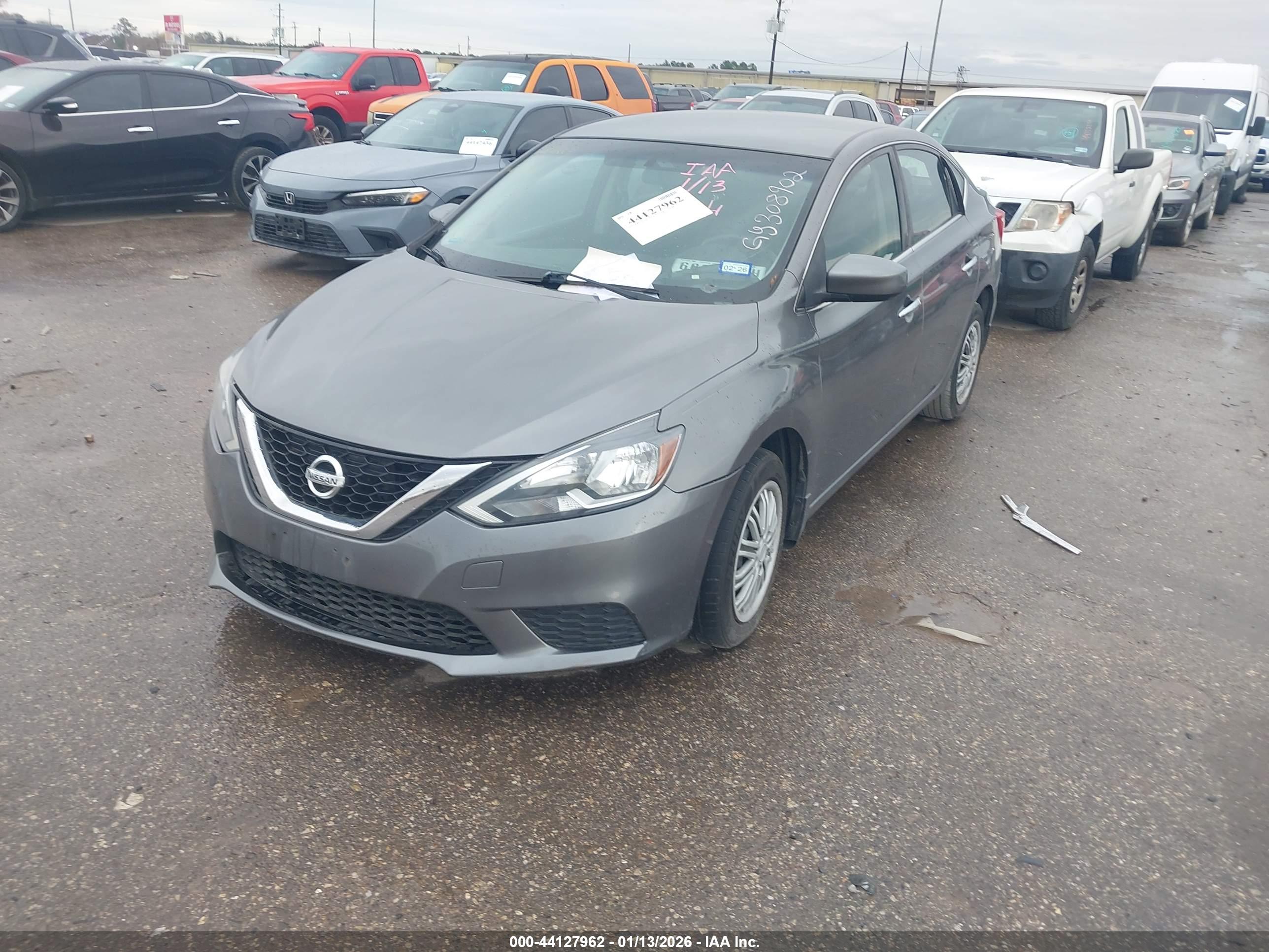 NISSAN SENTRA image 2