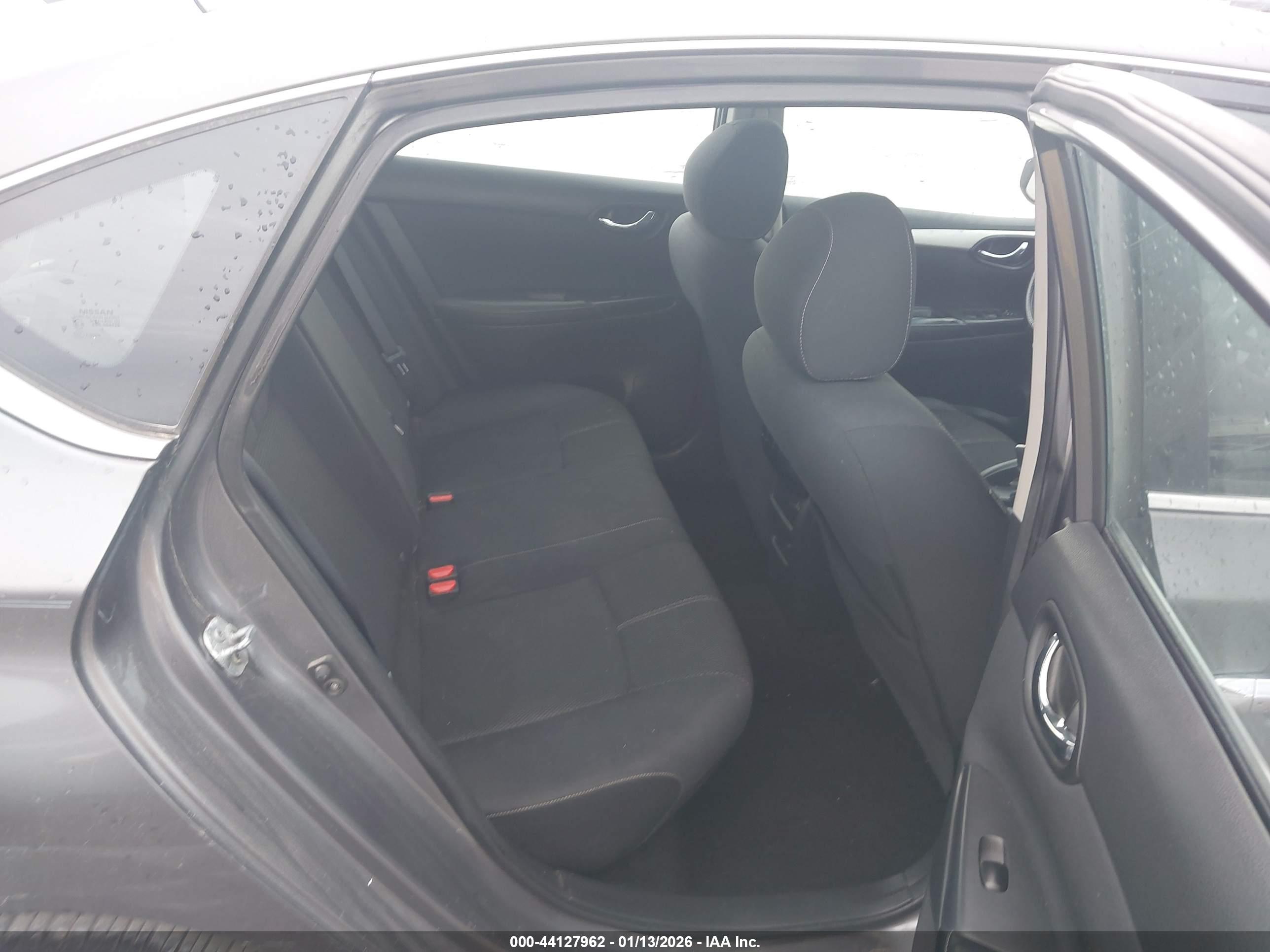 NISSAN SENTRA image 8