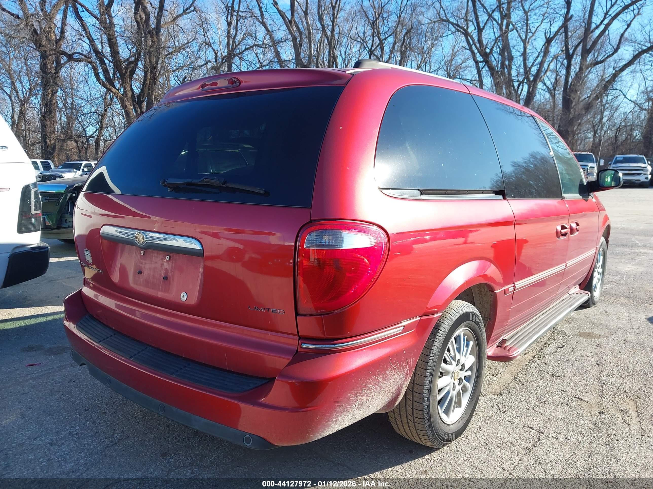 CHRYSLER TOWN image 4