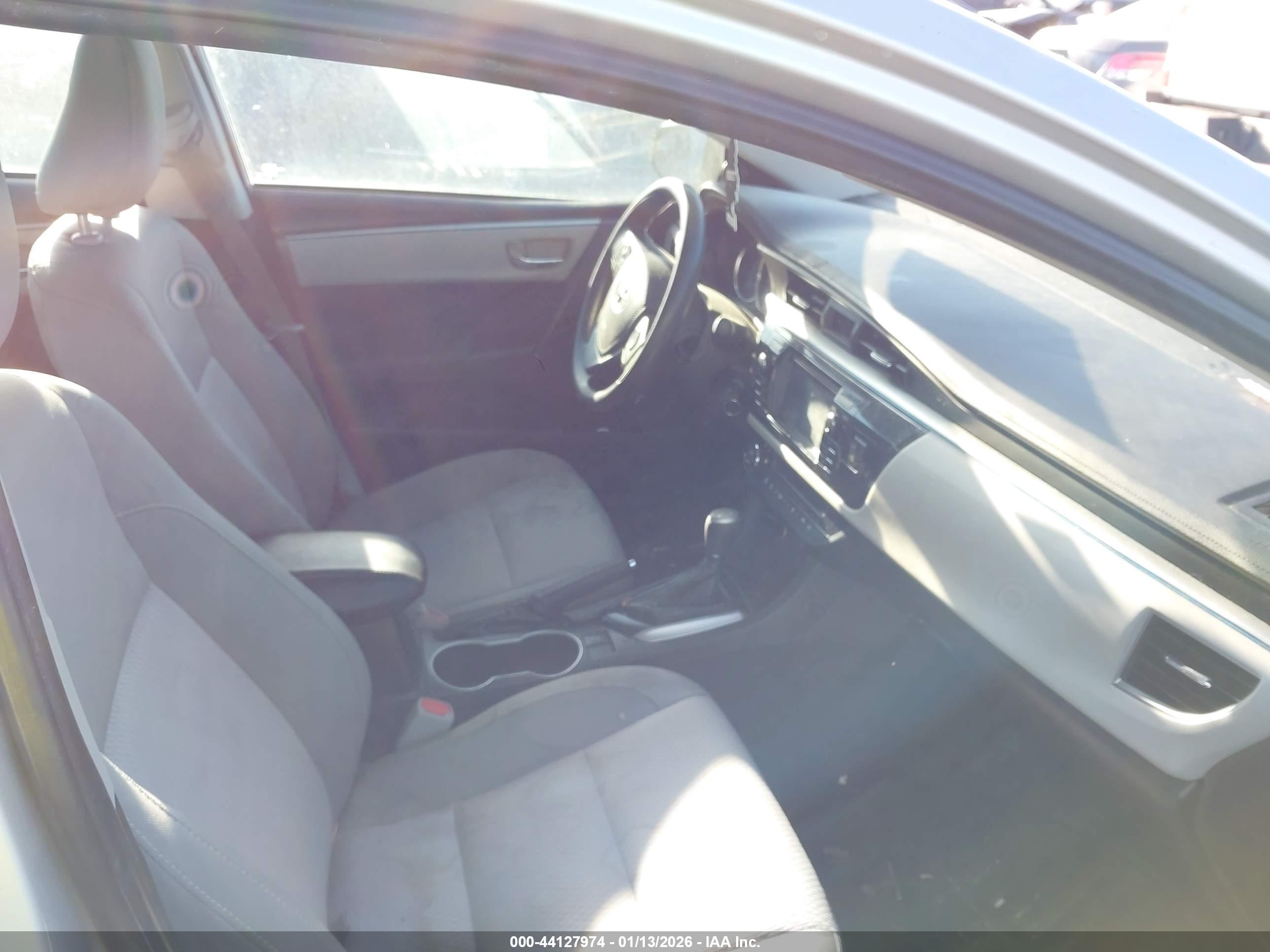 TOYOTA COROLLA image 5