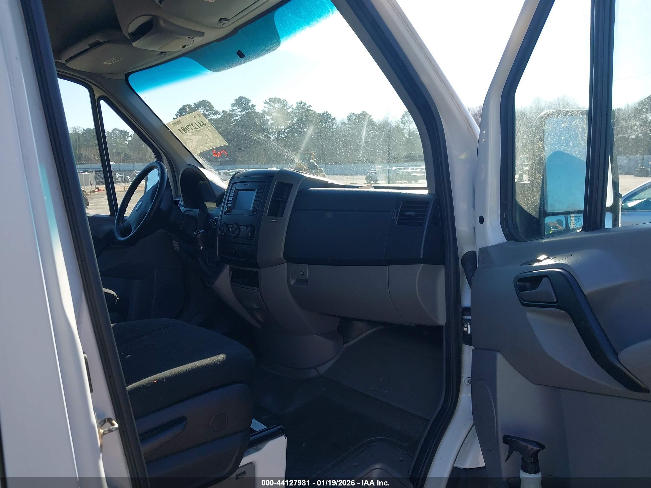 FREIGHTLINER SPRINTER image 5