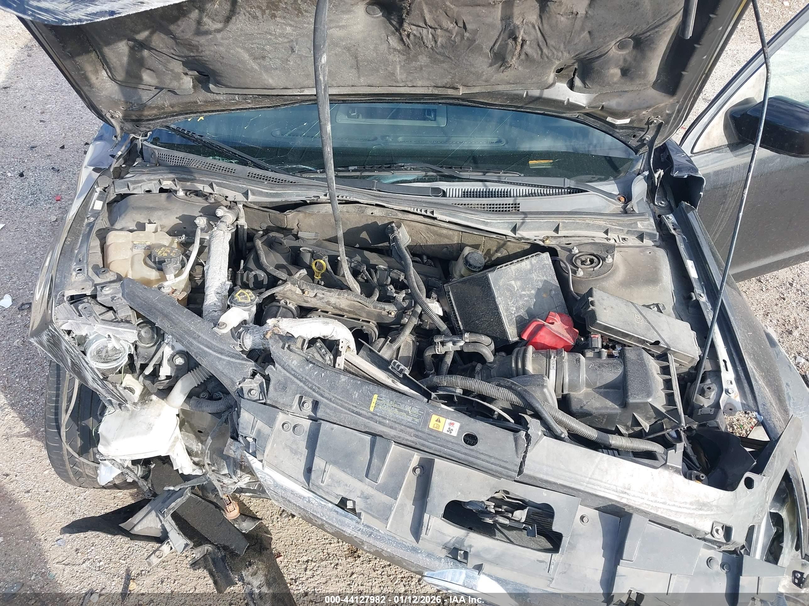 FORD FUSION image 10
