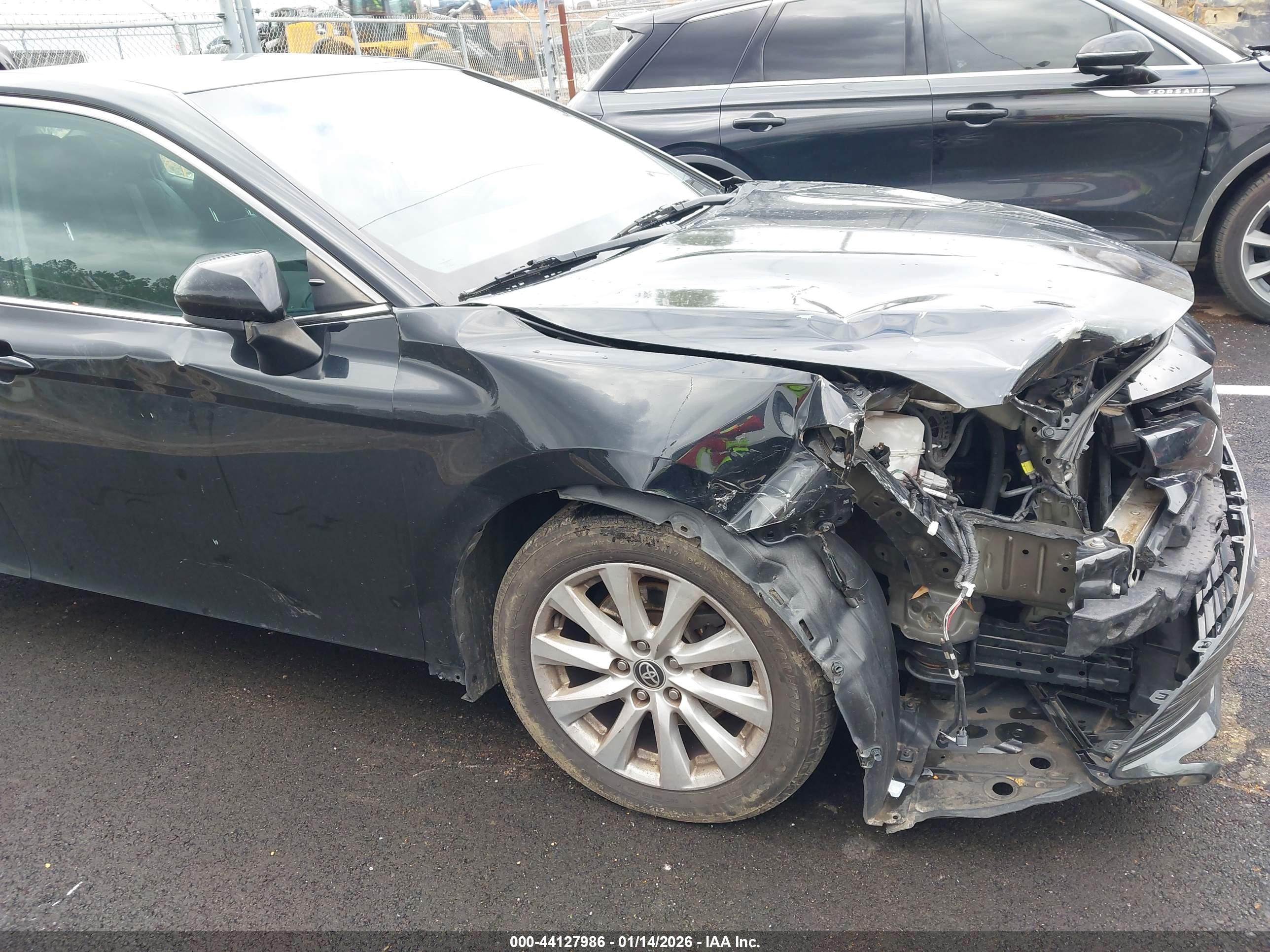 TOYOTA CAMRY image 6