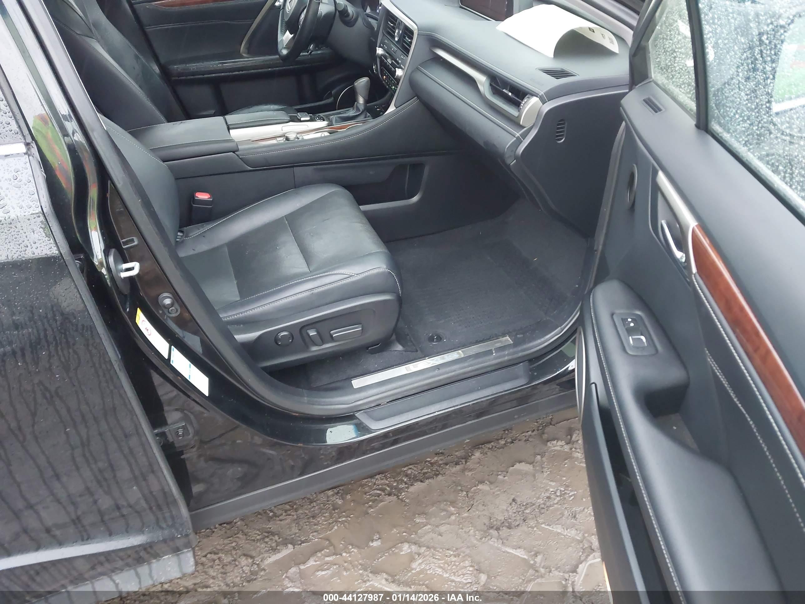 LEXUS RX image 5