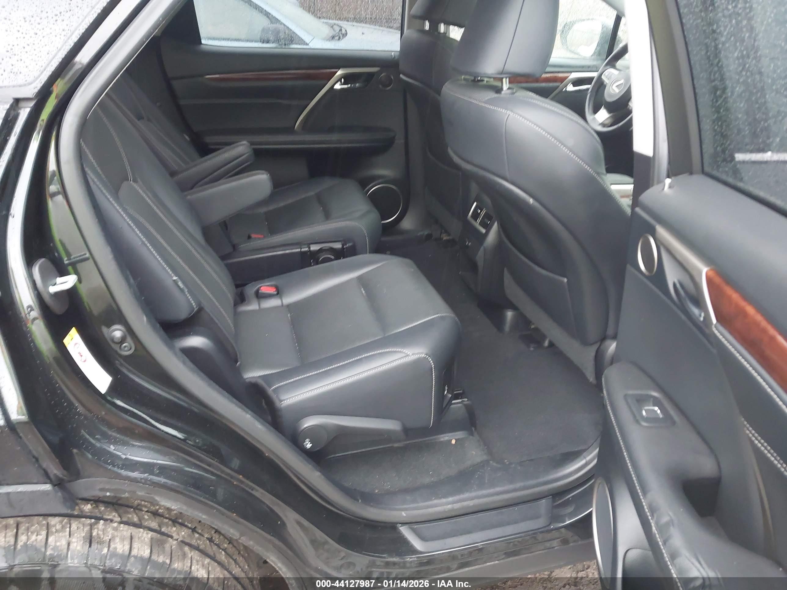 LEXUS RX image 8