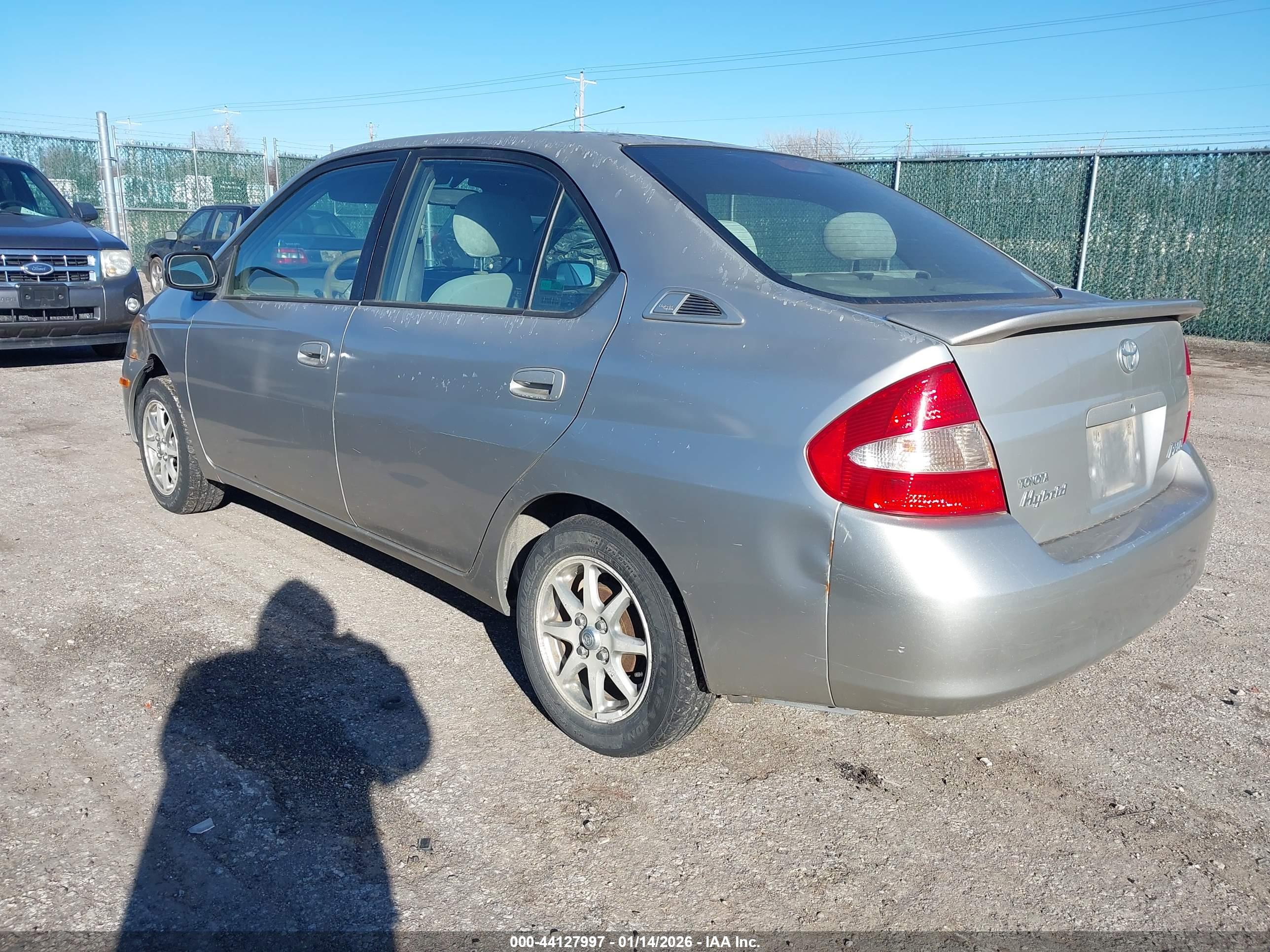 TOYOTA PRIUS image 3