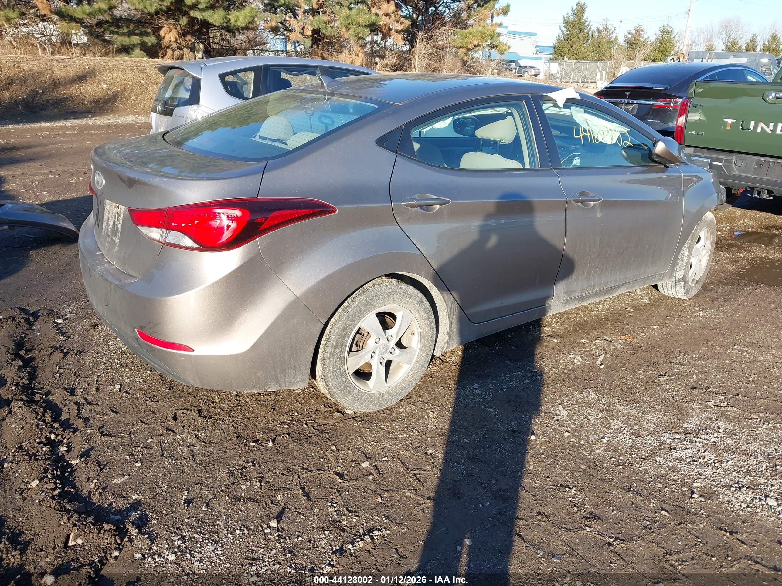 HYUNDAI ELANTRA image 4